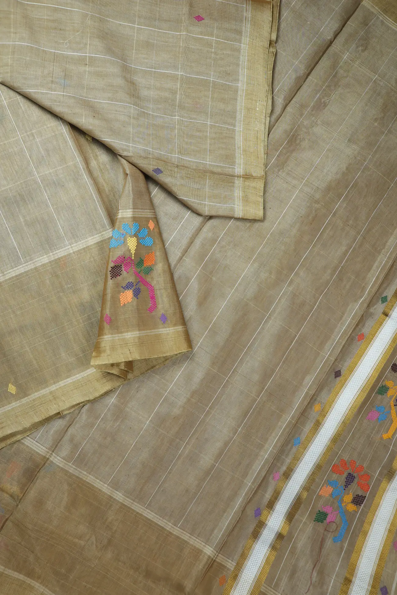 wheat-flower-chedi-butta-saree-cb000532-b