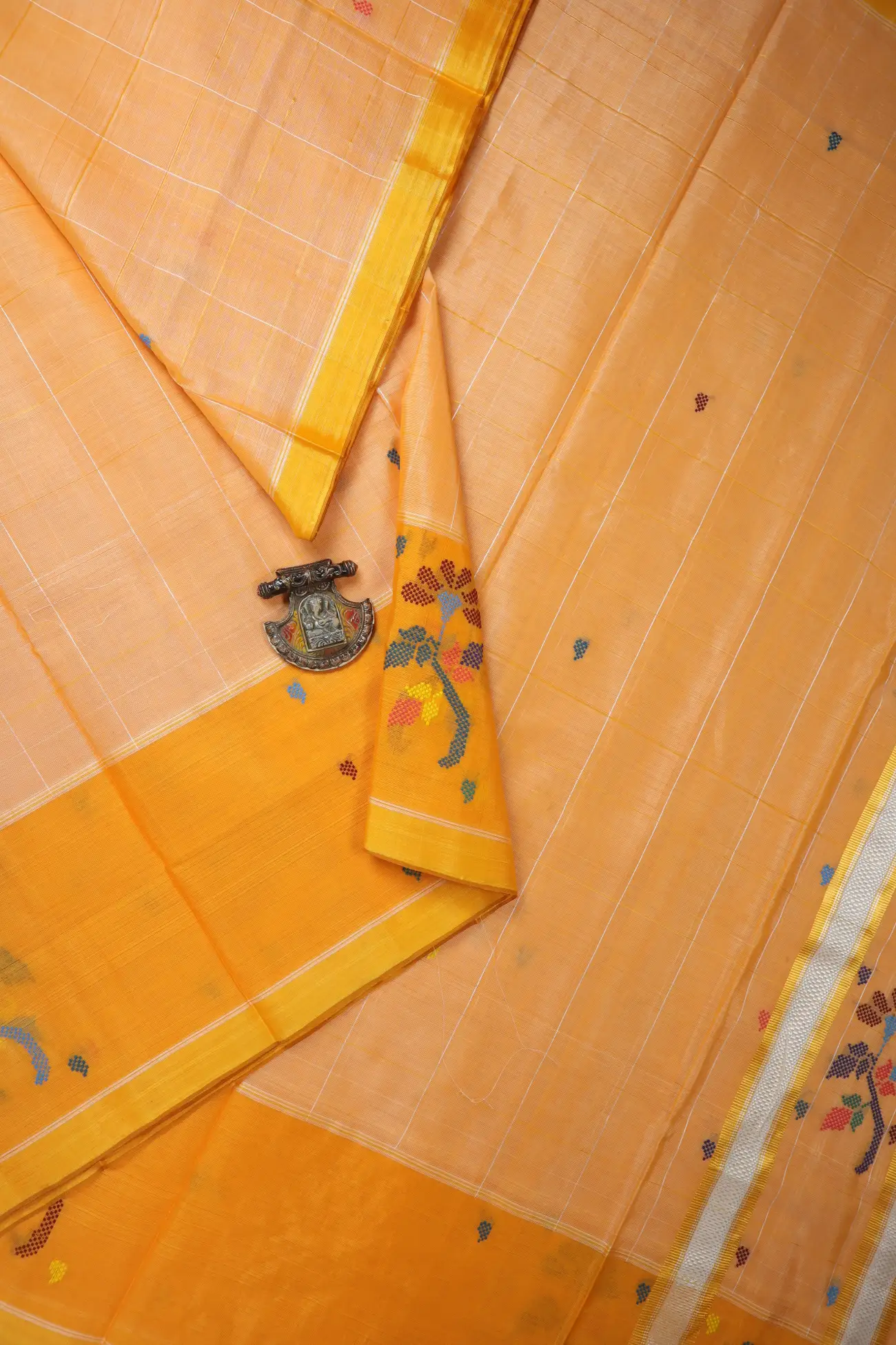 salmon-flower-chedi-butta-saree-cb000523-a