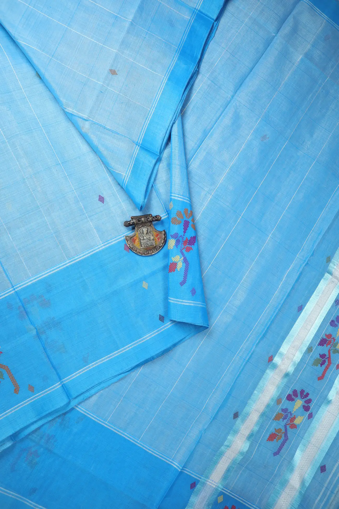 sky-blue-flower-chedi-butta-saree-cb000542-a