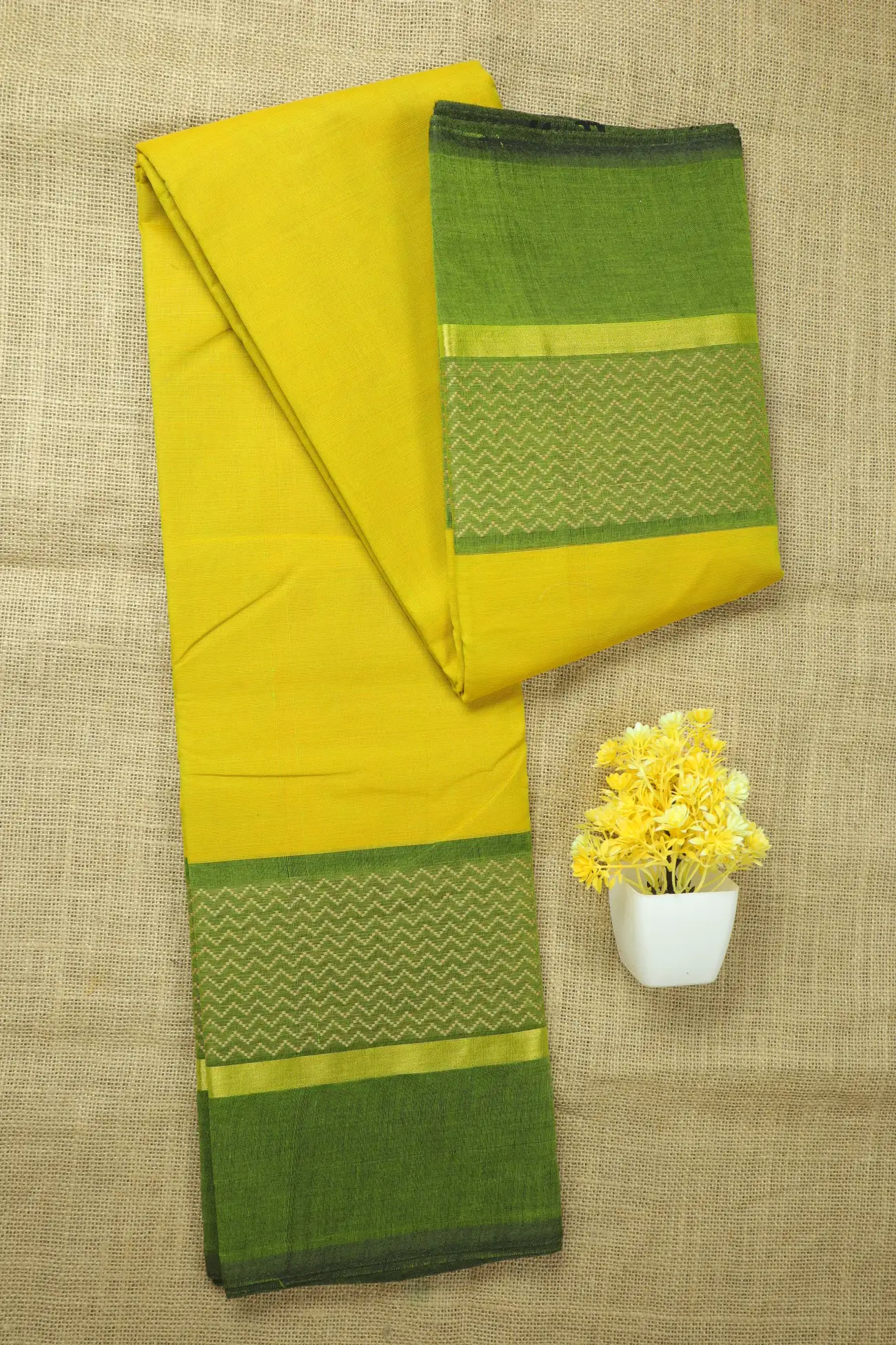 yellow-zigzag-malarkodi-saree-mk008482-a