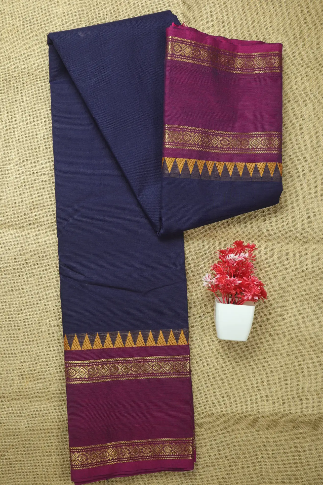 navy-temple-rettai-pettu-malarkodi-saree-mk008481-a