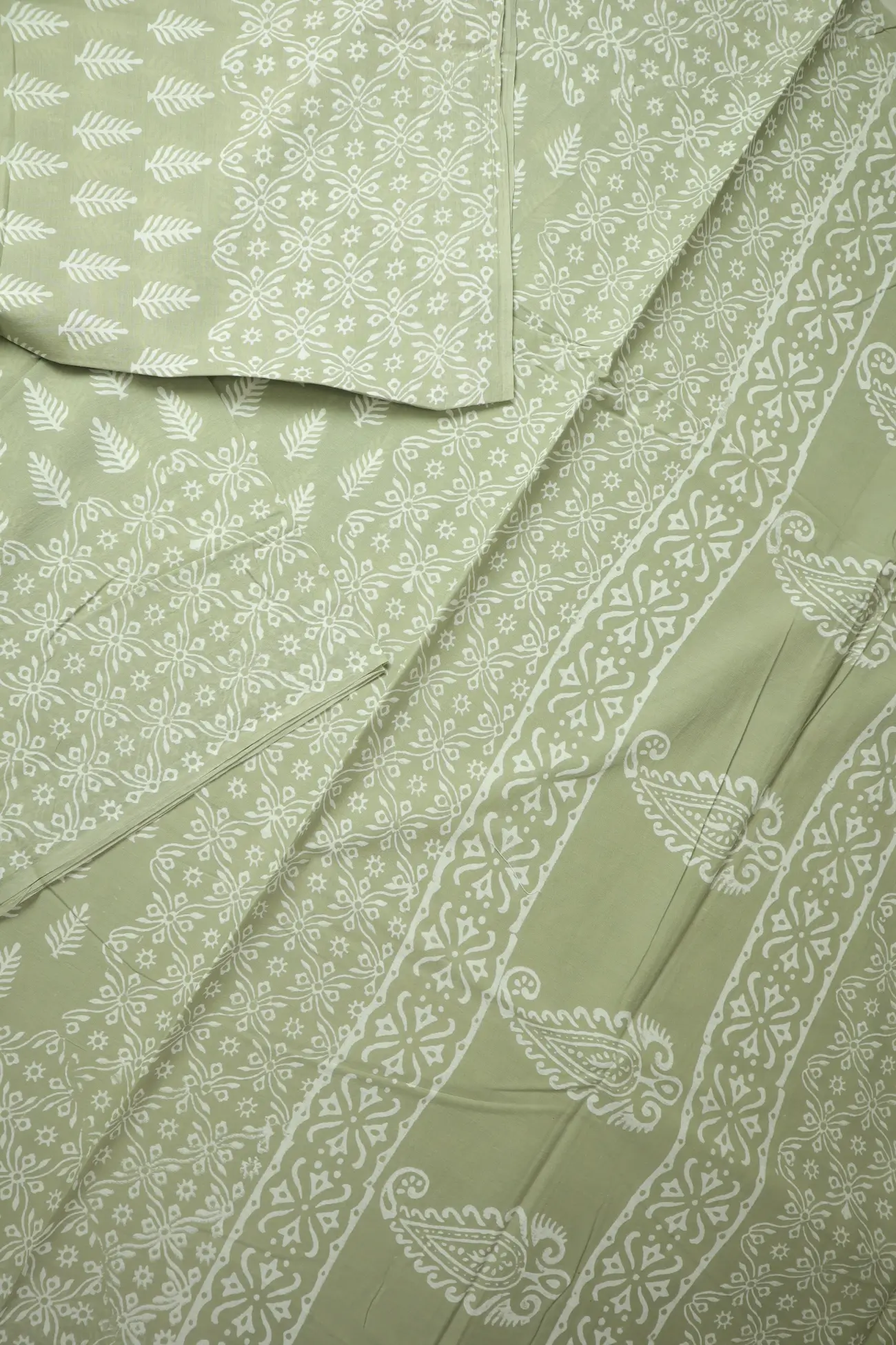 pale-green-flower-mulmul-cotton-saree-mm001994-b