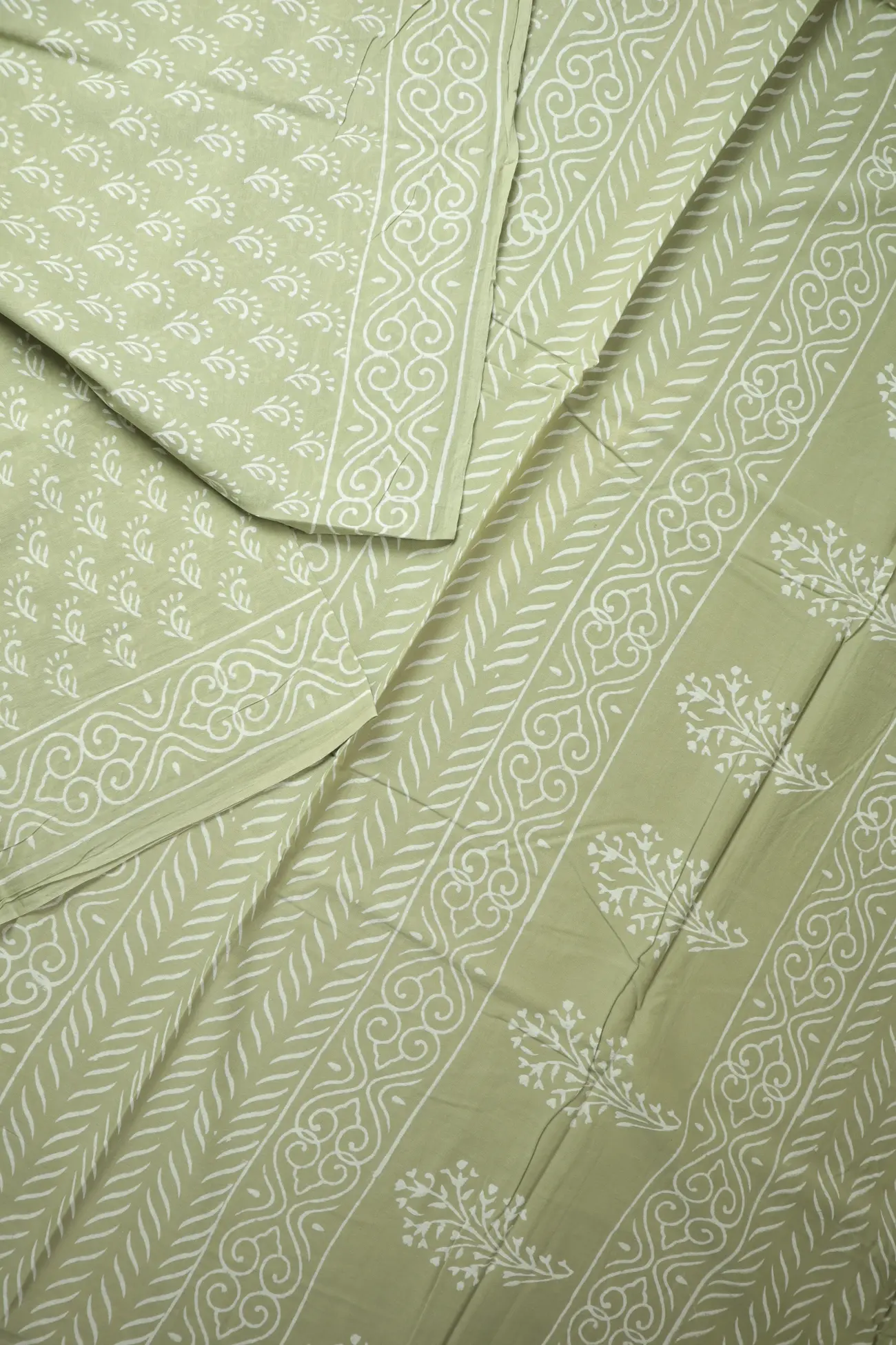 beige-flower-mulmul-cotton-saree-mm001990-b