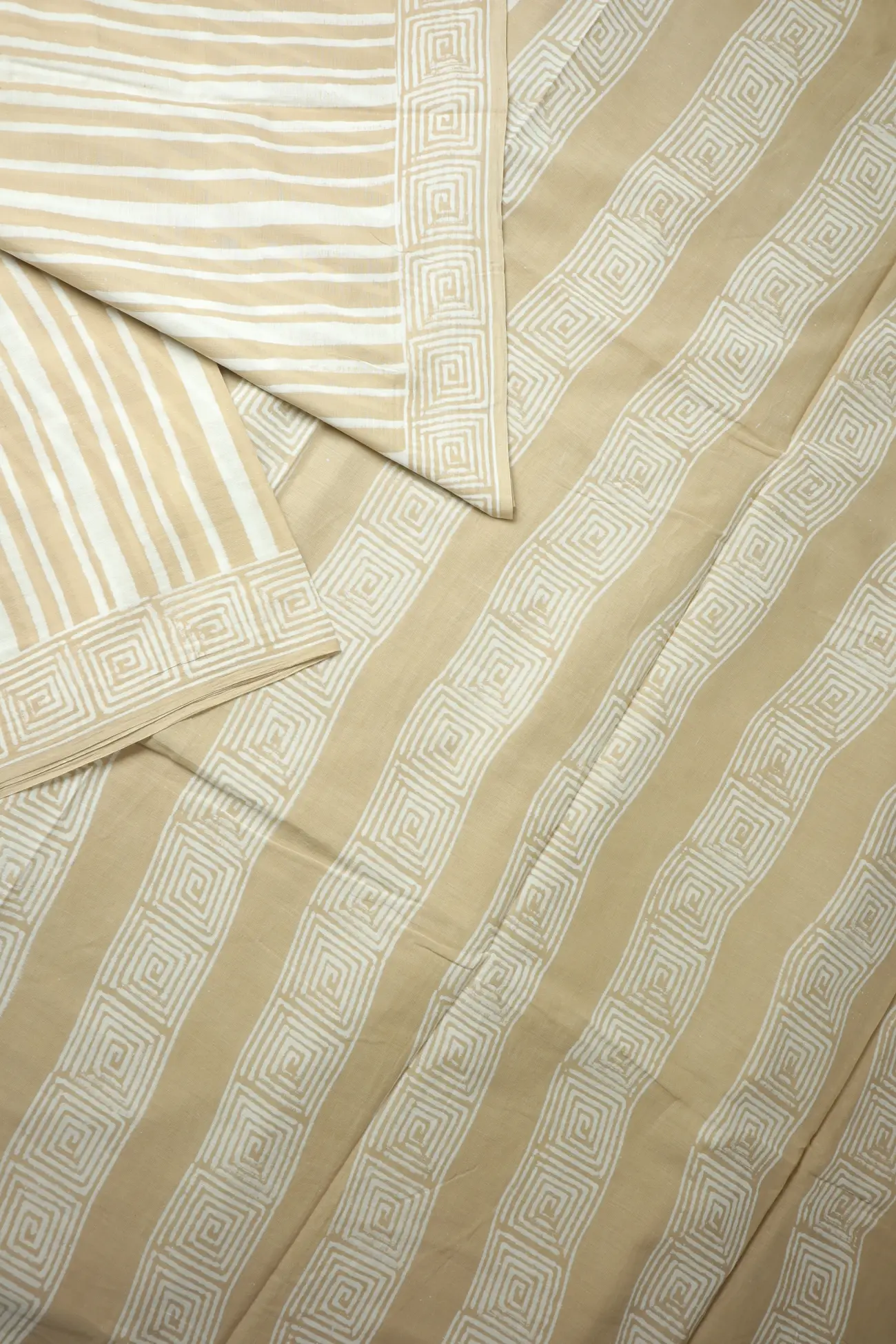peach-puff-vertical-stripes-mulmul-cotton-saree-mm002000-b