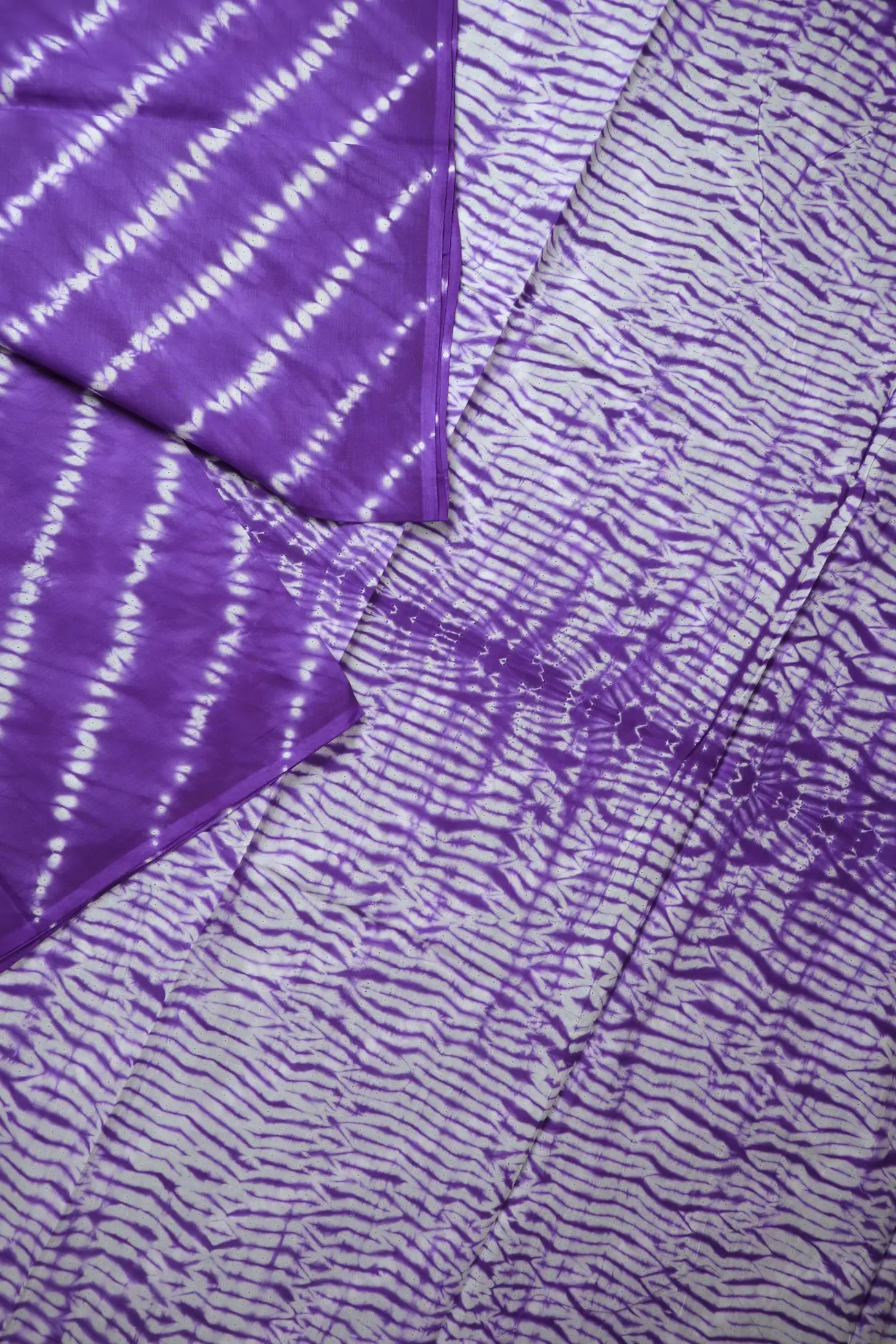 medium-purple-batik-mulmul-cotton-saree-mm002002-b