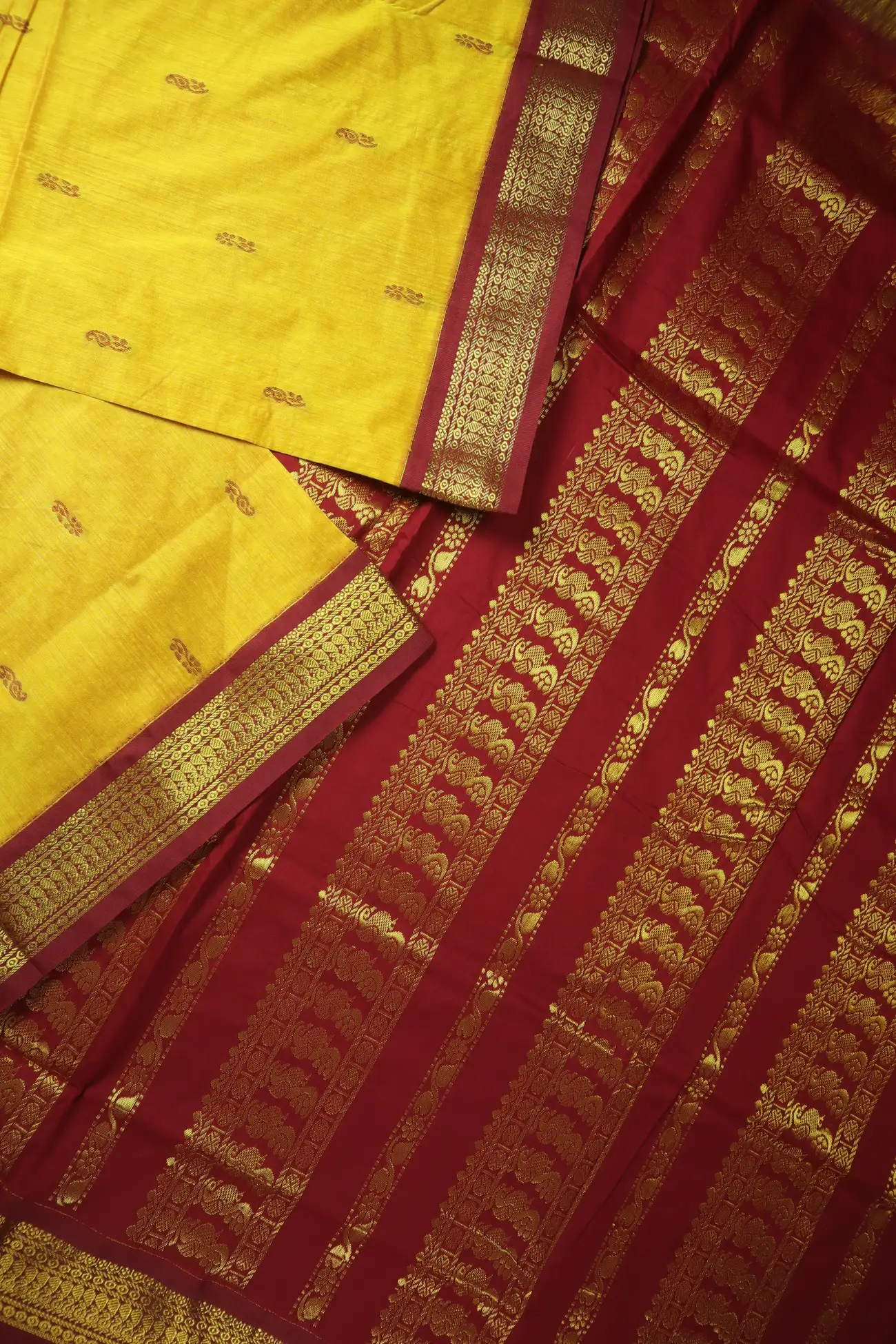 yellow-flower-peacock-kalyani-cotton-kc000293-b
