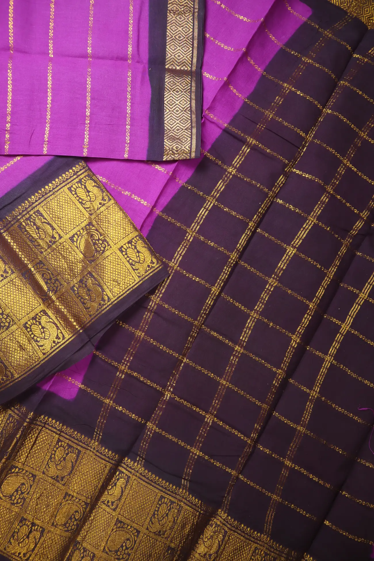 dark-magenta-peacock-veldhari-madurai-sungudi-saree-ss006704-b