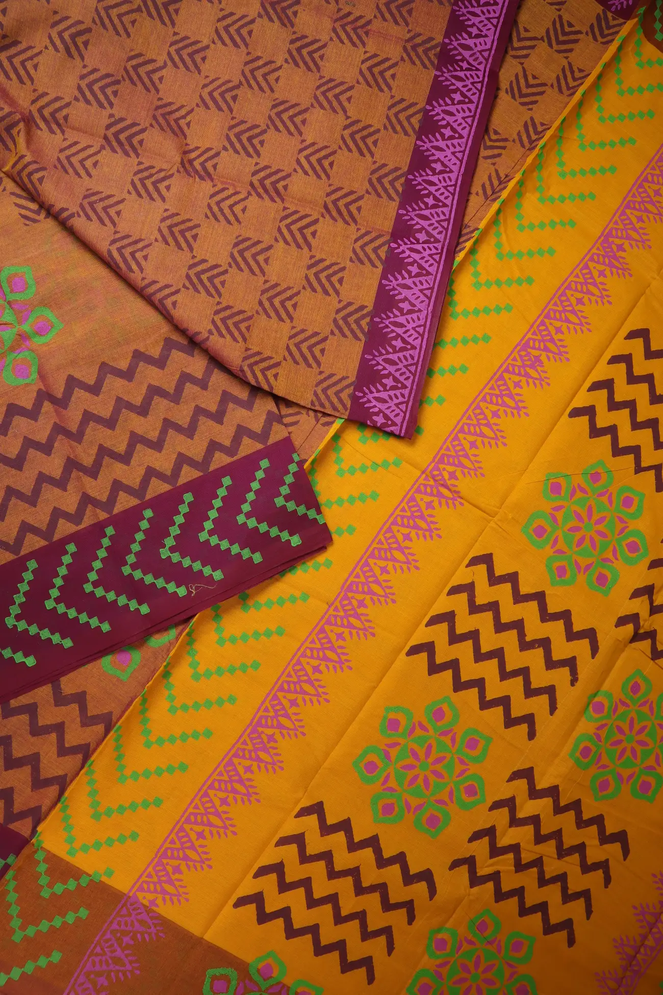 peru-zigzag-temple-chettinad-printed-saree-gc002971-b