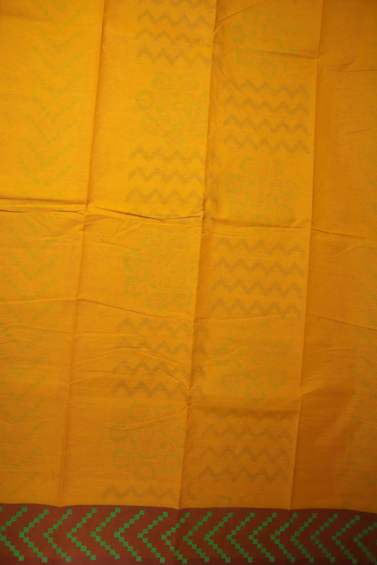 peru-zigzag-temple-chettinad-printed-saree-gc002971-d