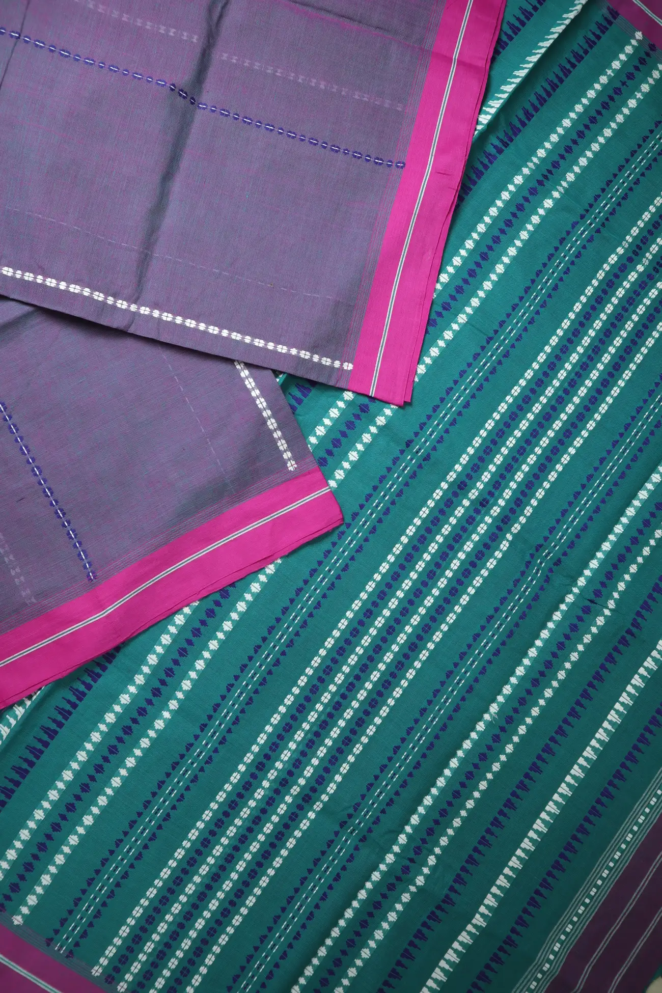medium-purple-vertical-stripes-begumpuri-saree-kv001531-b