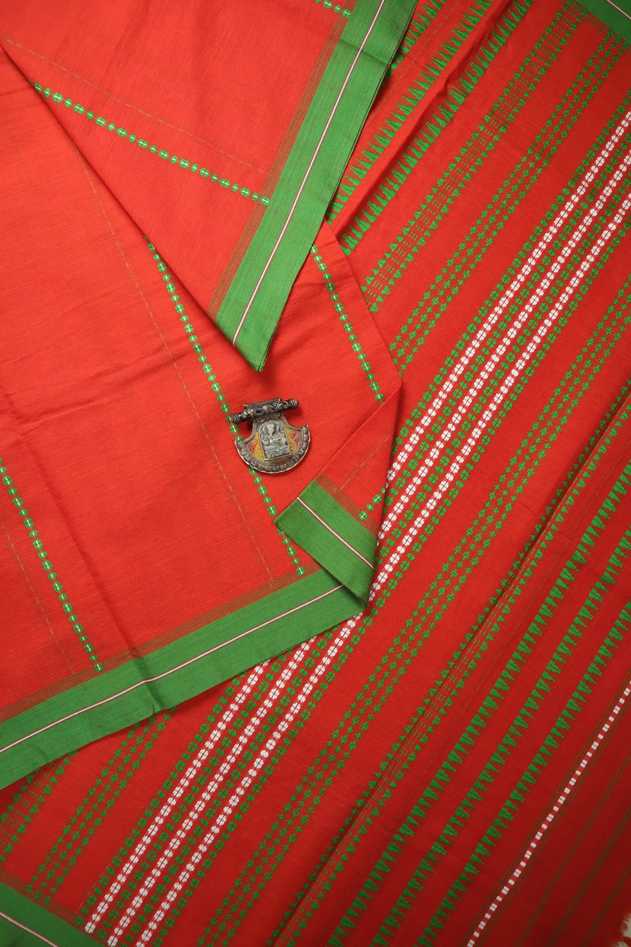 red-vertical-stripes-begumpuri-saree-kv001532-a
