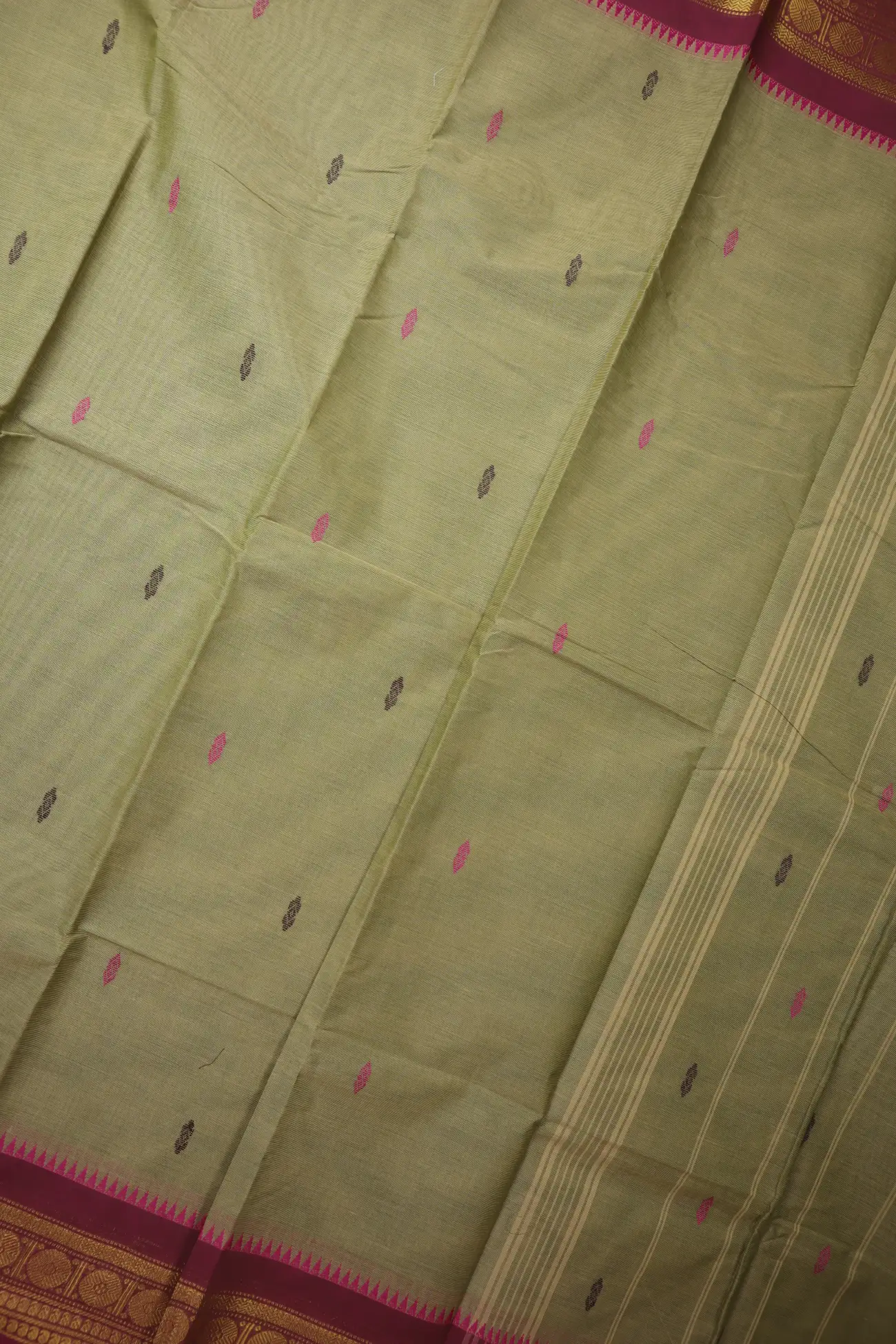 pista-green-ruthratcham-temple-grand-chettinad-saree-gc002957-c