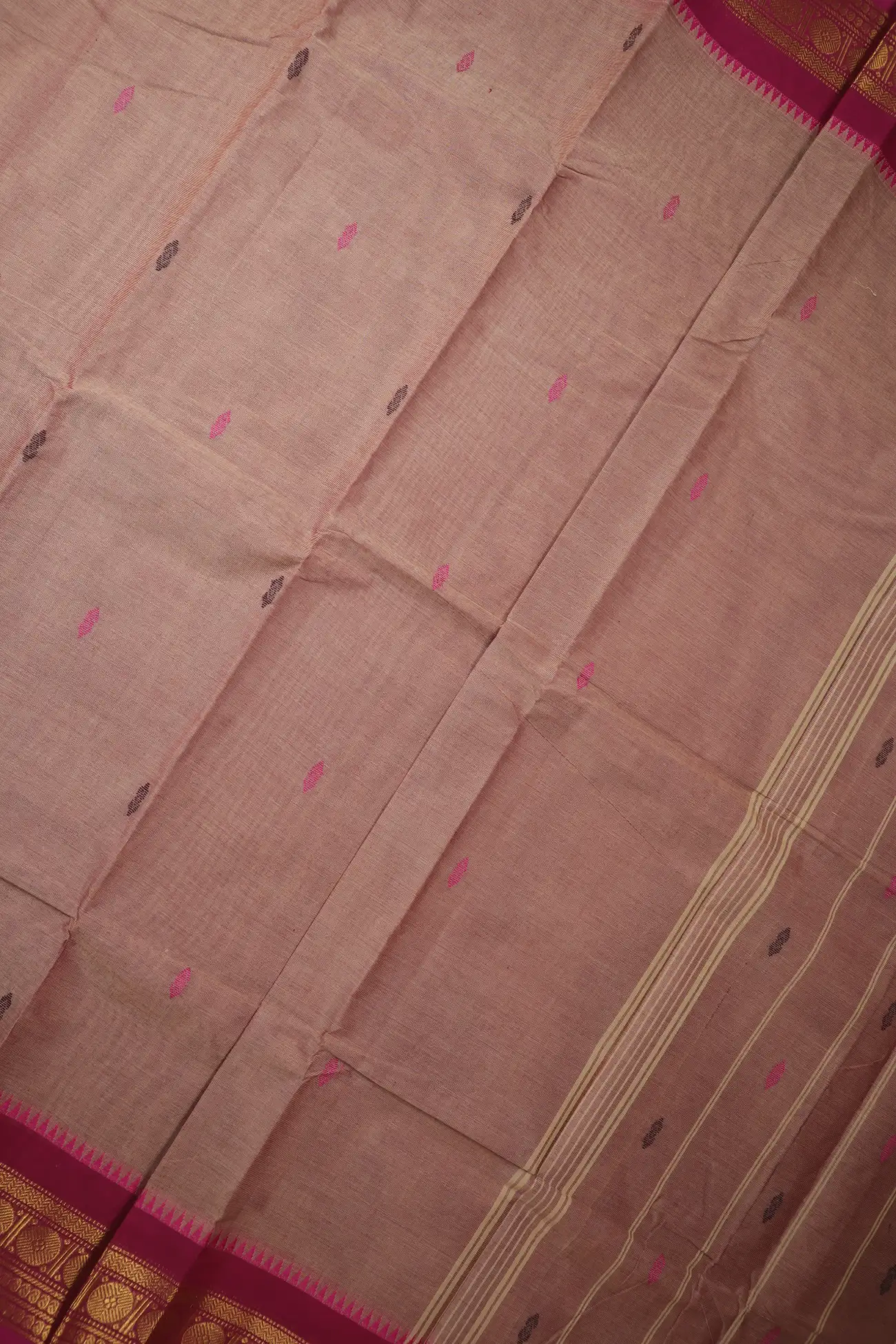 misty-rose-ruthratcham-temple-grand-chettinad-saree-gc002958-c