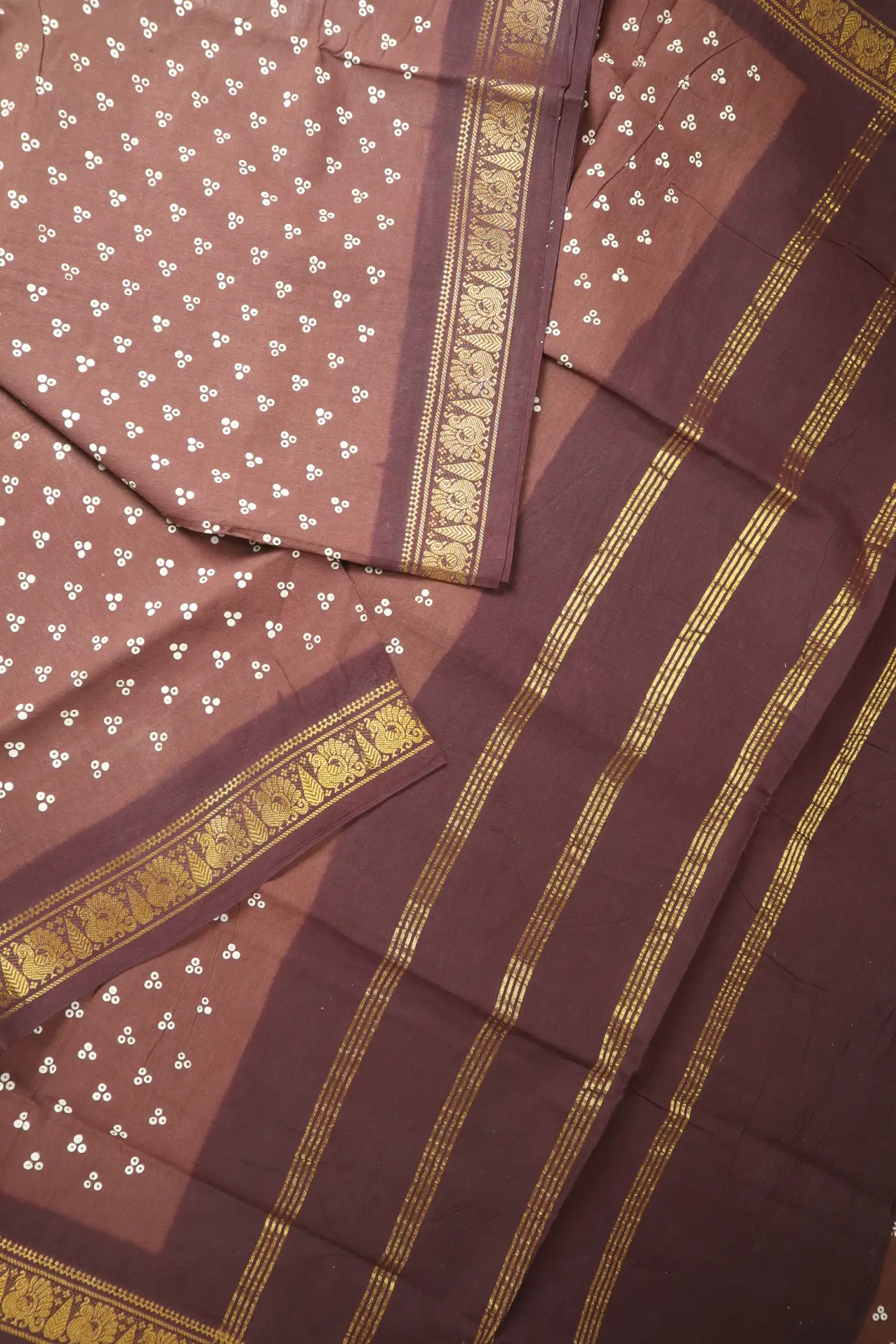 brown-peacock-dots-madurai-sungudi-saree-ss006636-b