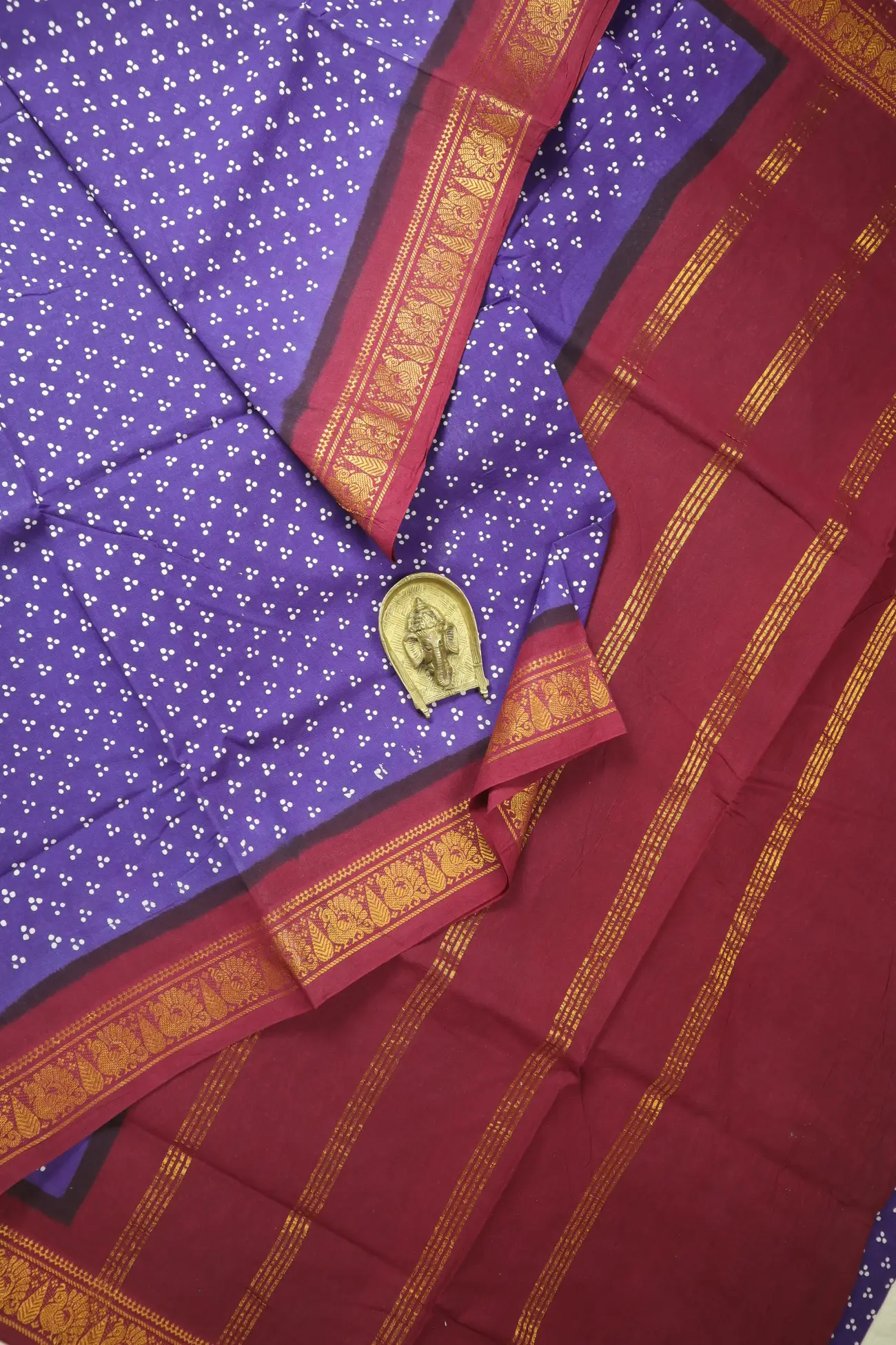 dark-slate-blue-dots-peacock-madurai-sungudi-saree-ss006658-a