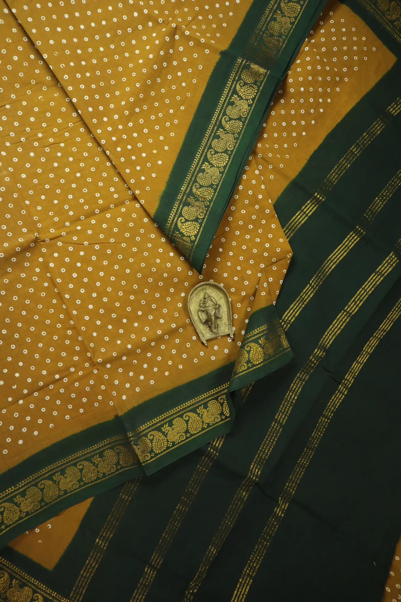 mustard-dots-peacock-mango-madurai-sungudi-saree-ss006688-a