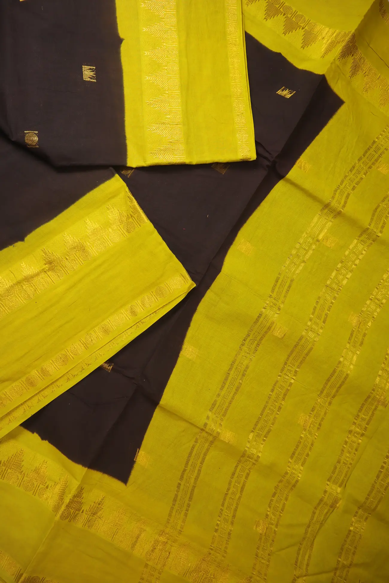 coffee-brown-ruthratcham-rettai-pettu-temple-madisar-saree-ny000989-b