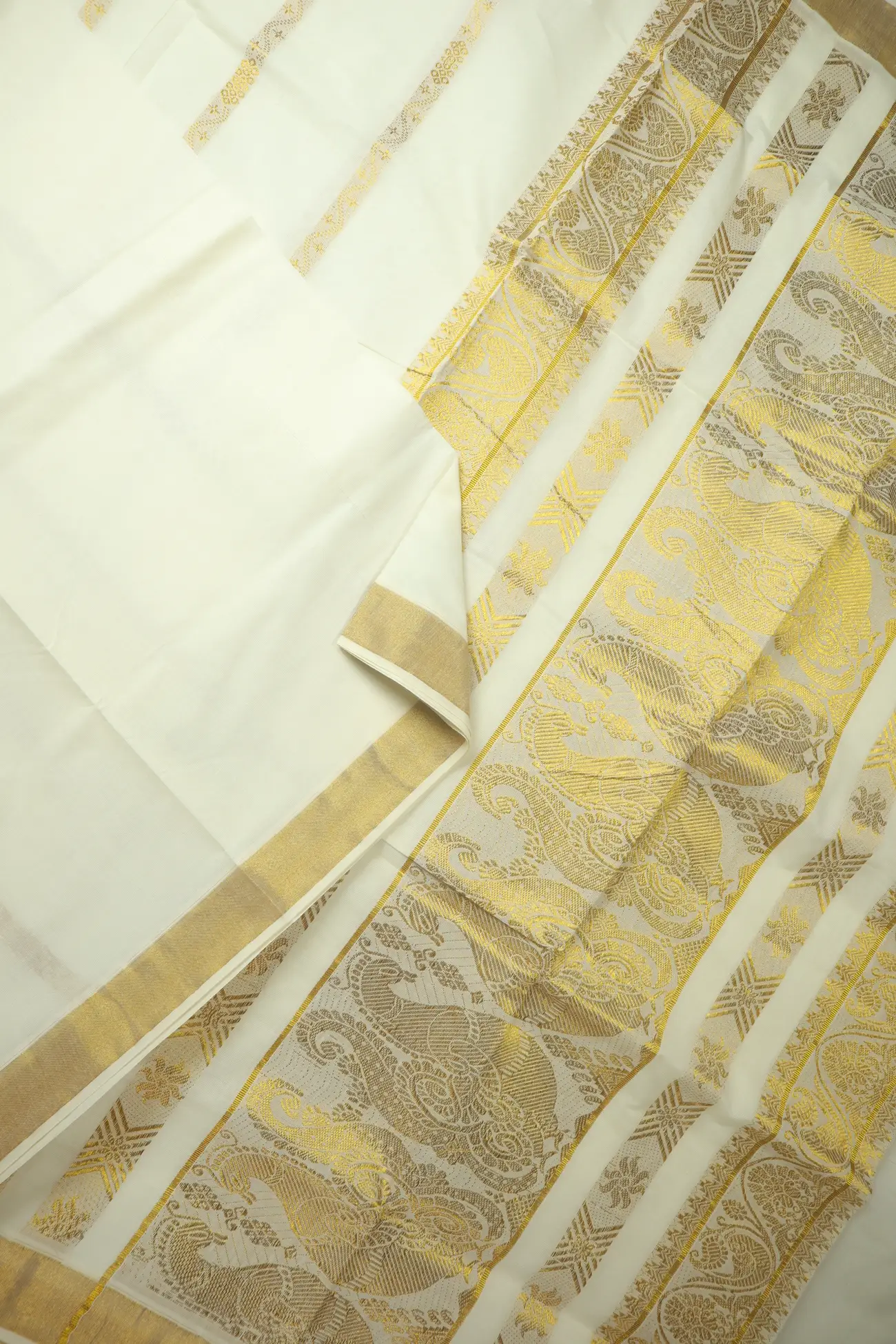 off-white-peacock-kerala-saree-kls000234-b