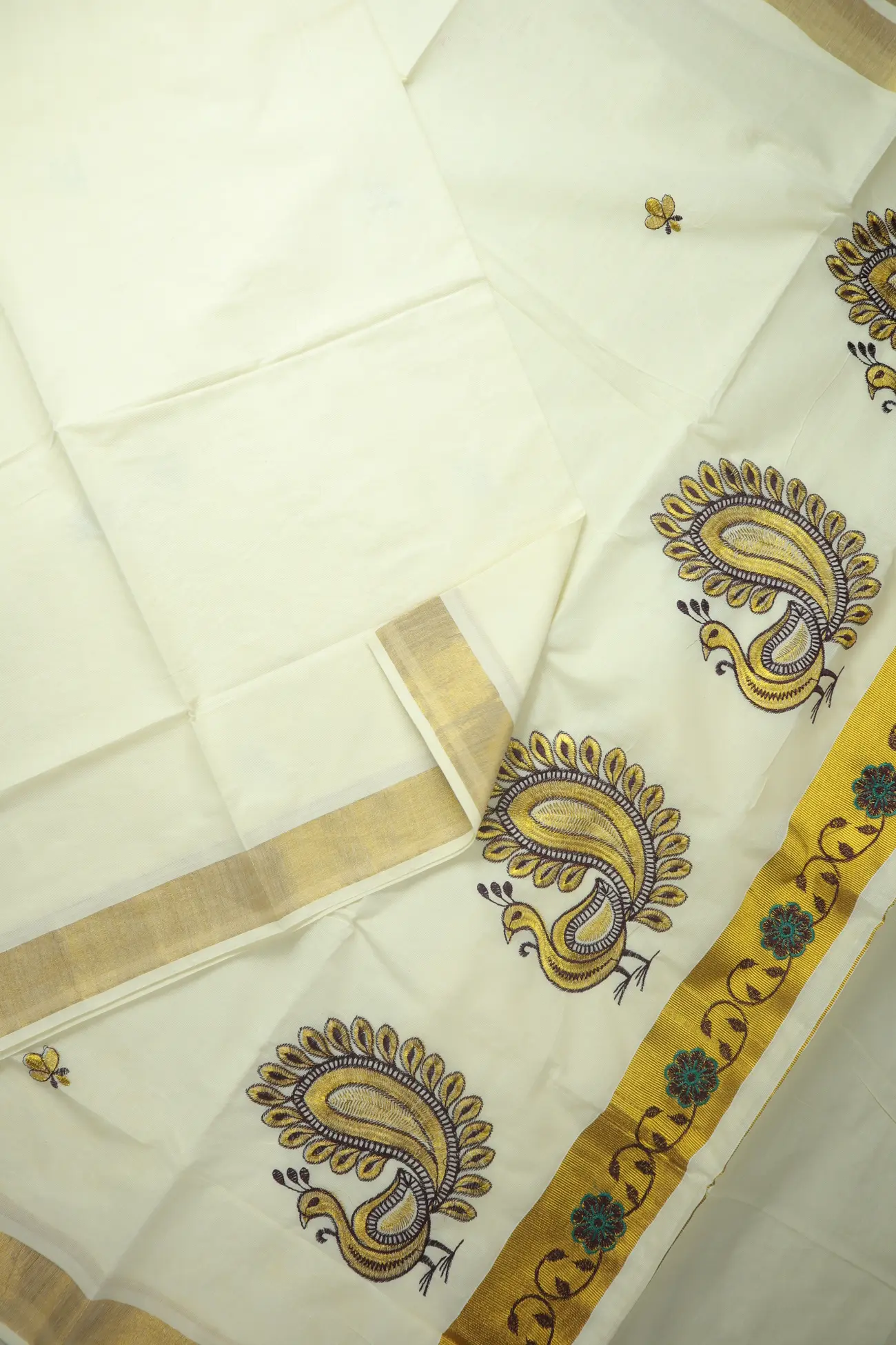 off-white-peacock-kerala-saree-kls000258-b