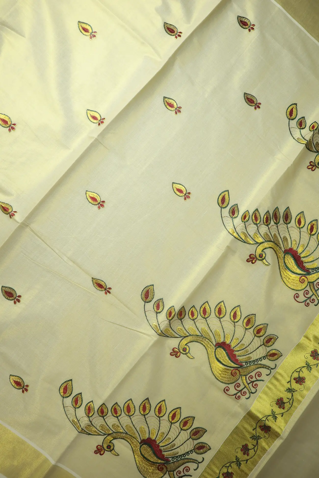 off-white-peacock-kerala-saree-kls000261-c
