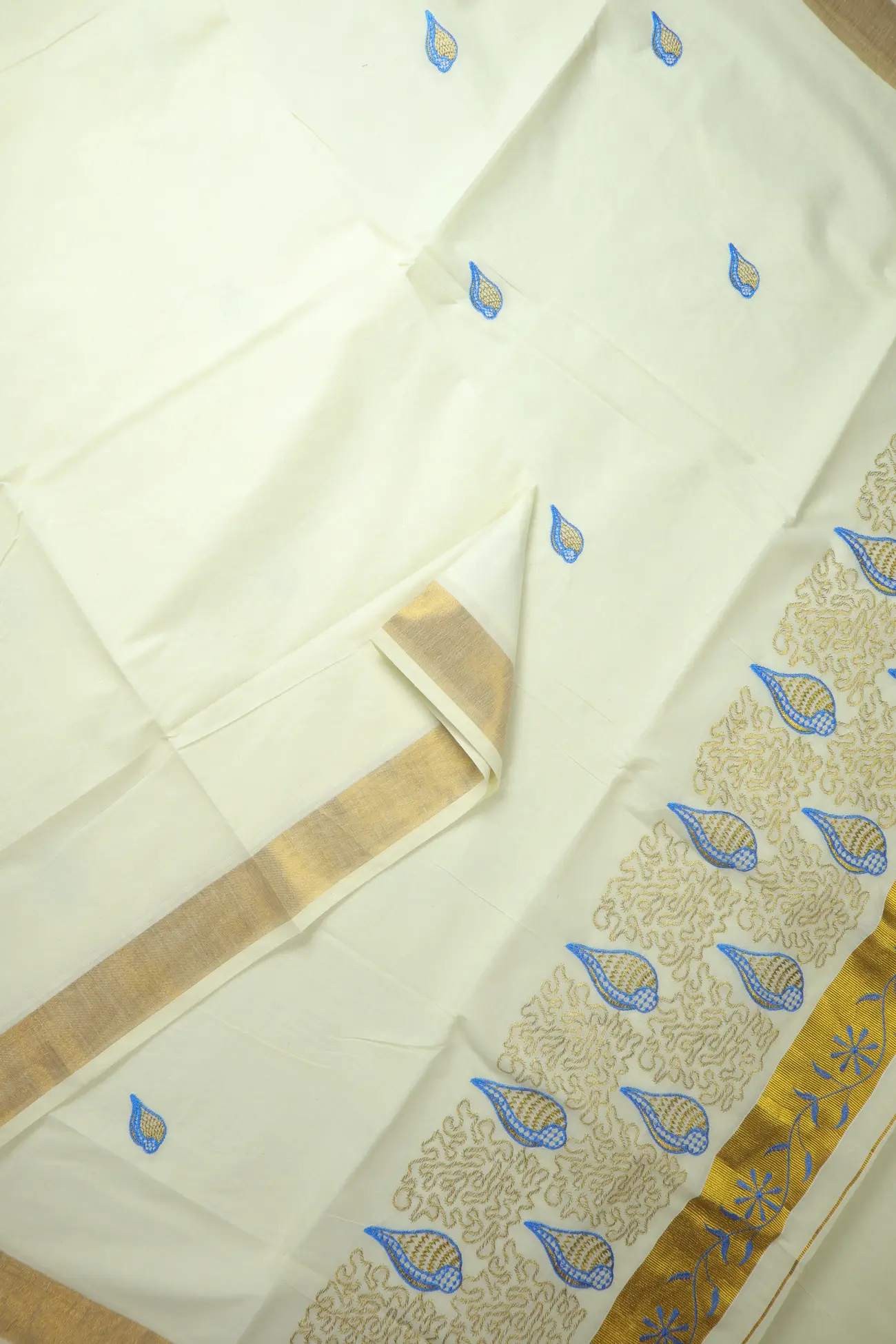 off-white-sangu-poo-kerala-saree-kls000262-b