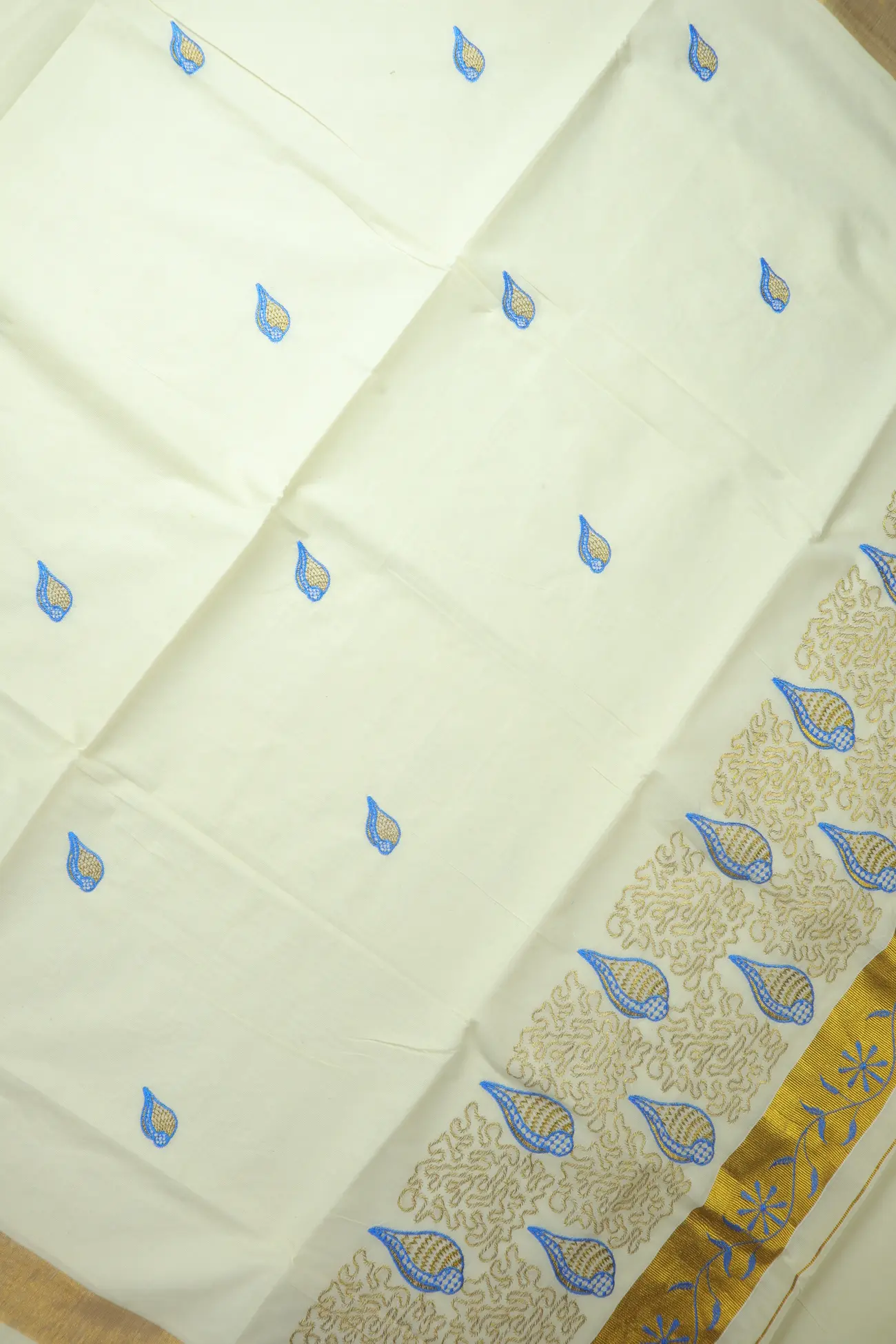 off-white-sangu-poo-kerala-saree-kls000262-c