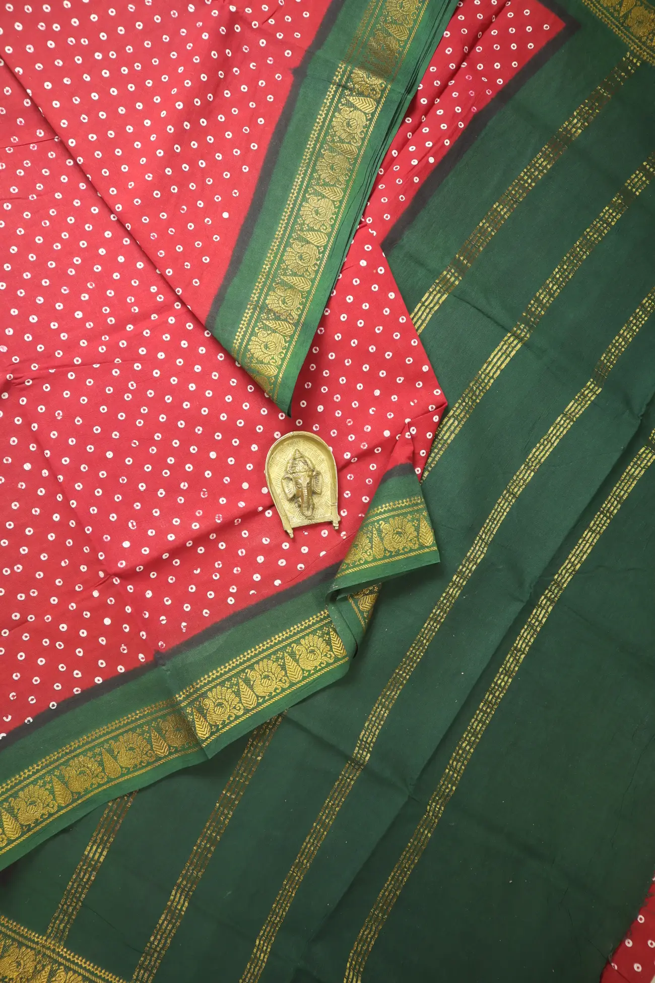 maroon-dots-peacock-madurai-sungudi-saree-ss006677-a