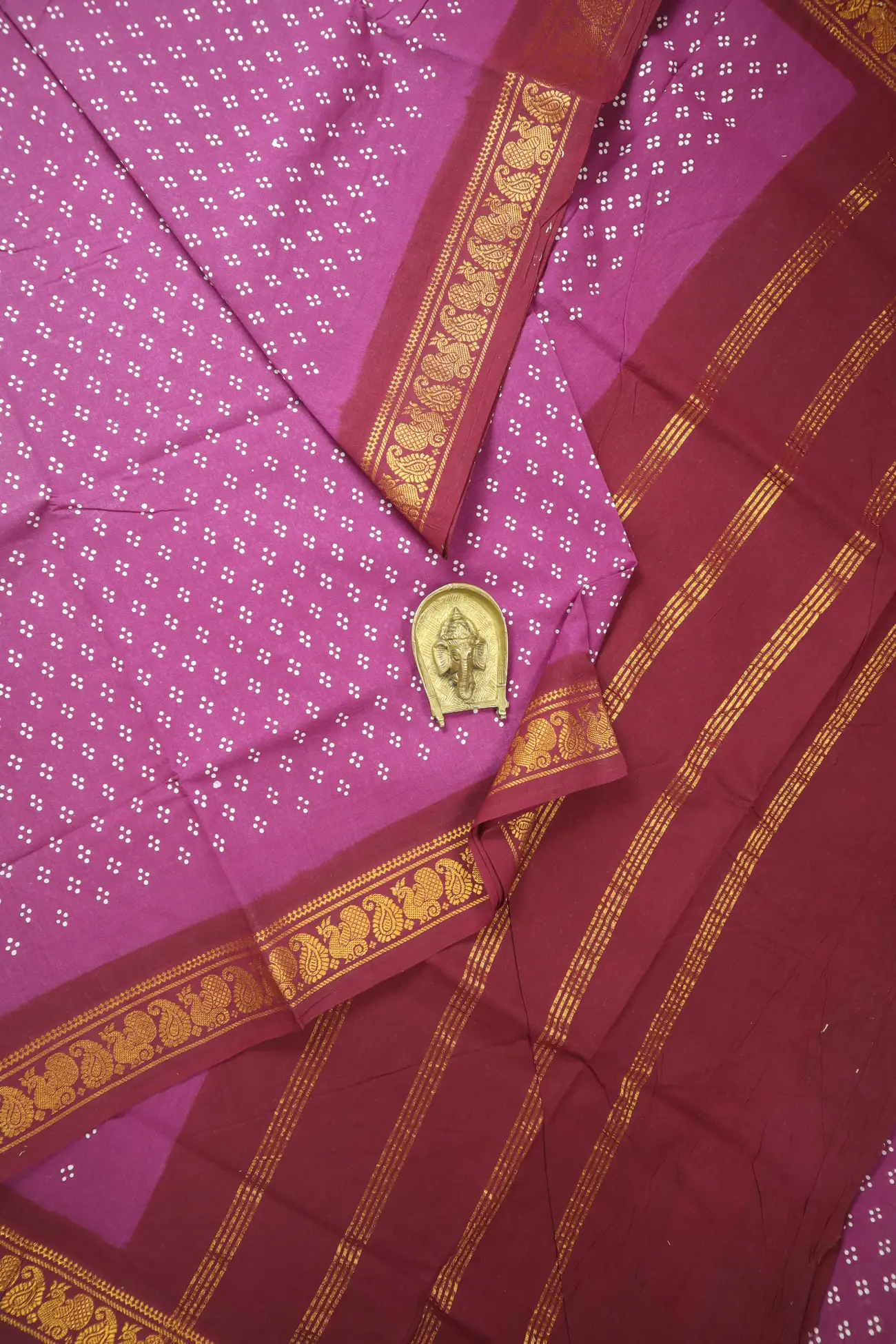 purple-dots-peacock-madurai-sungudi-saree-ss006626-a
