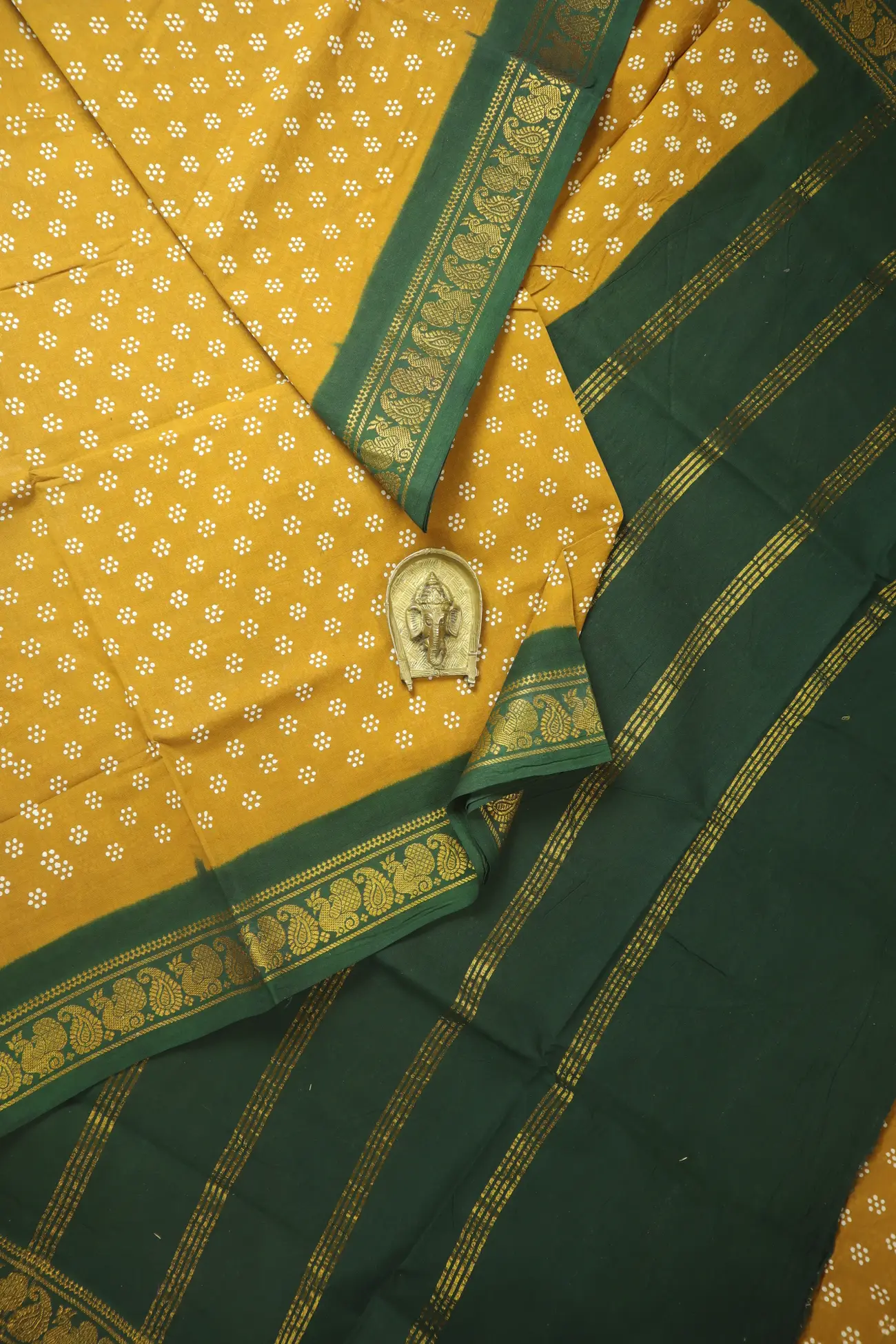 peru-dots-peacock-mango-madurai-sungudi-saree-ss006691-a
