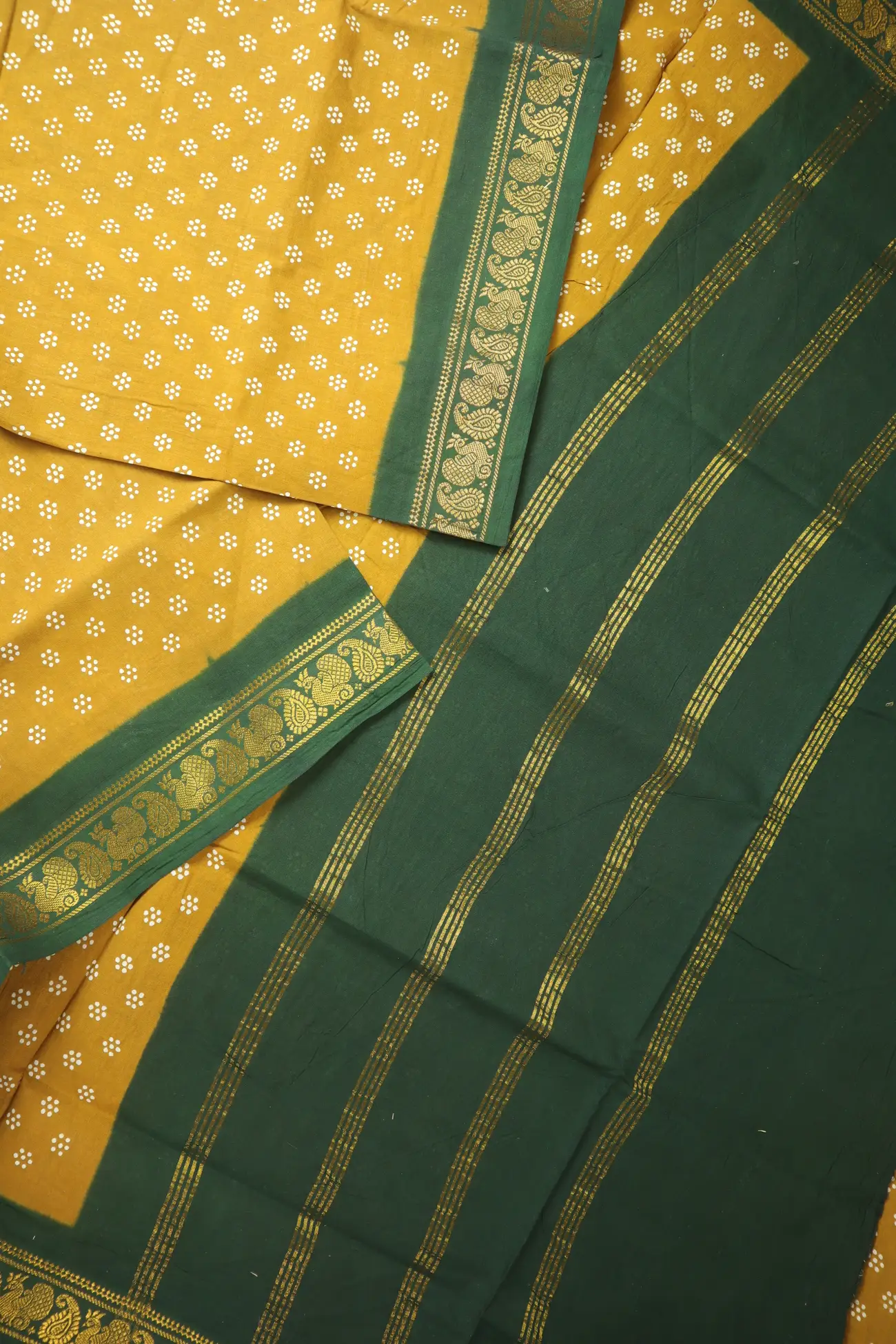 peru-dots-peacock-mango-madurai-sungudi-saree-ss006691-b
