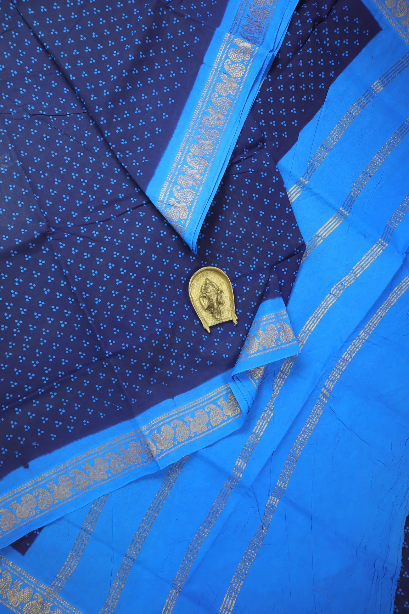 dark-blue-peacock-mango-dots-madurai-sungudi-saree-ss006655-a