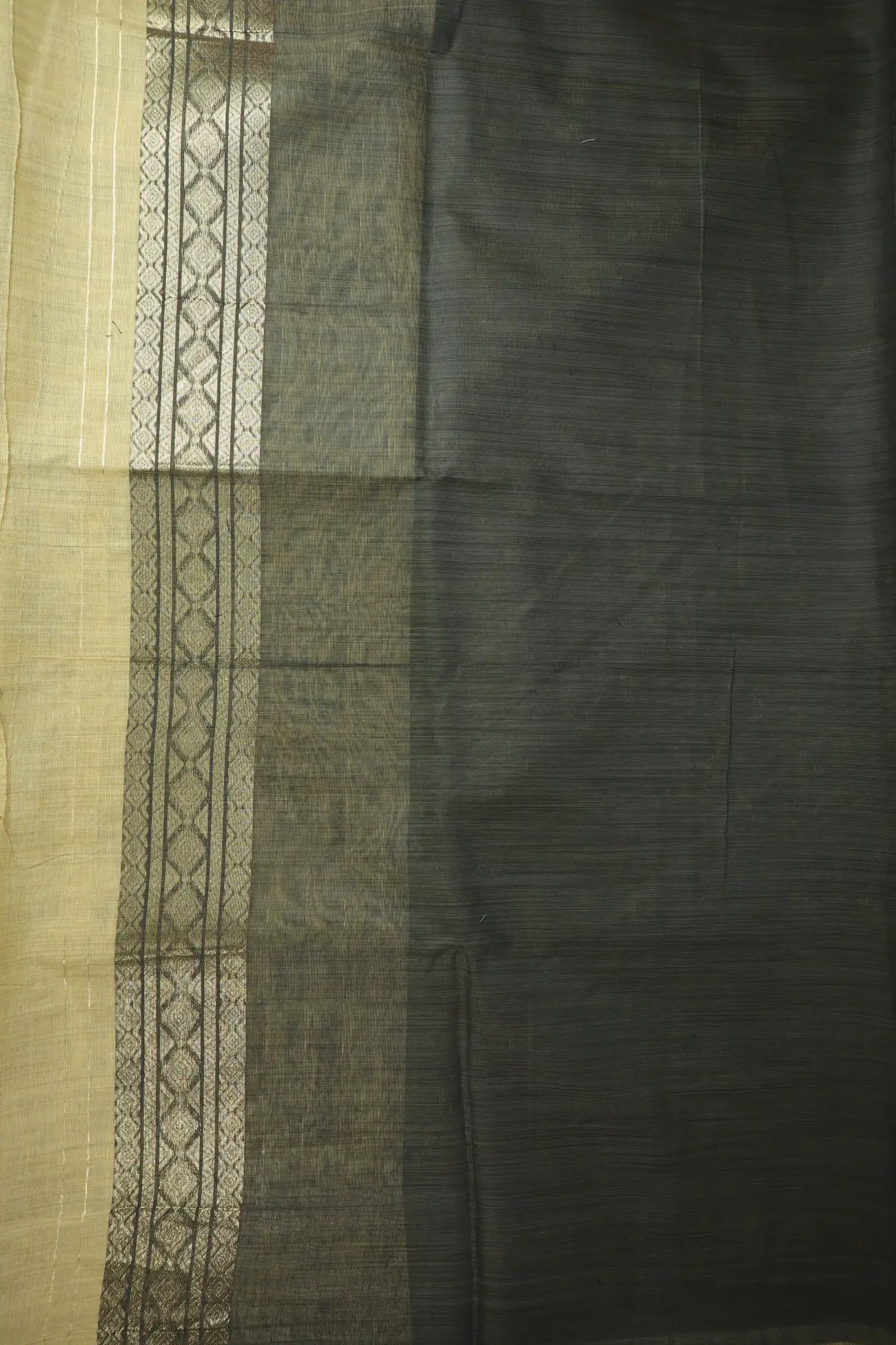 grey-diamoned-flower-fancy-saree-fs000038-c