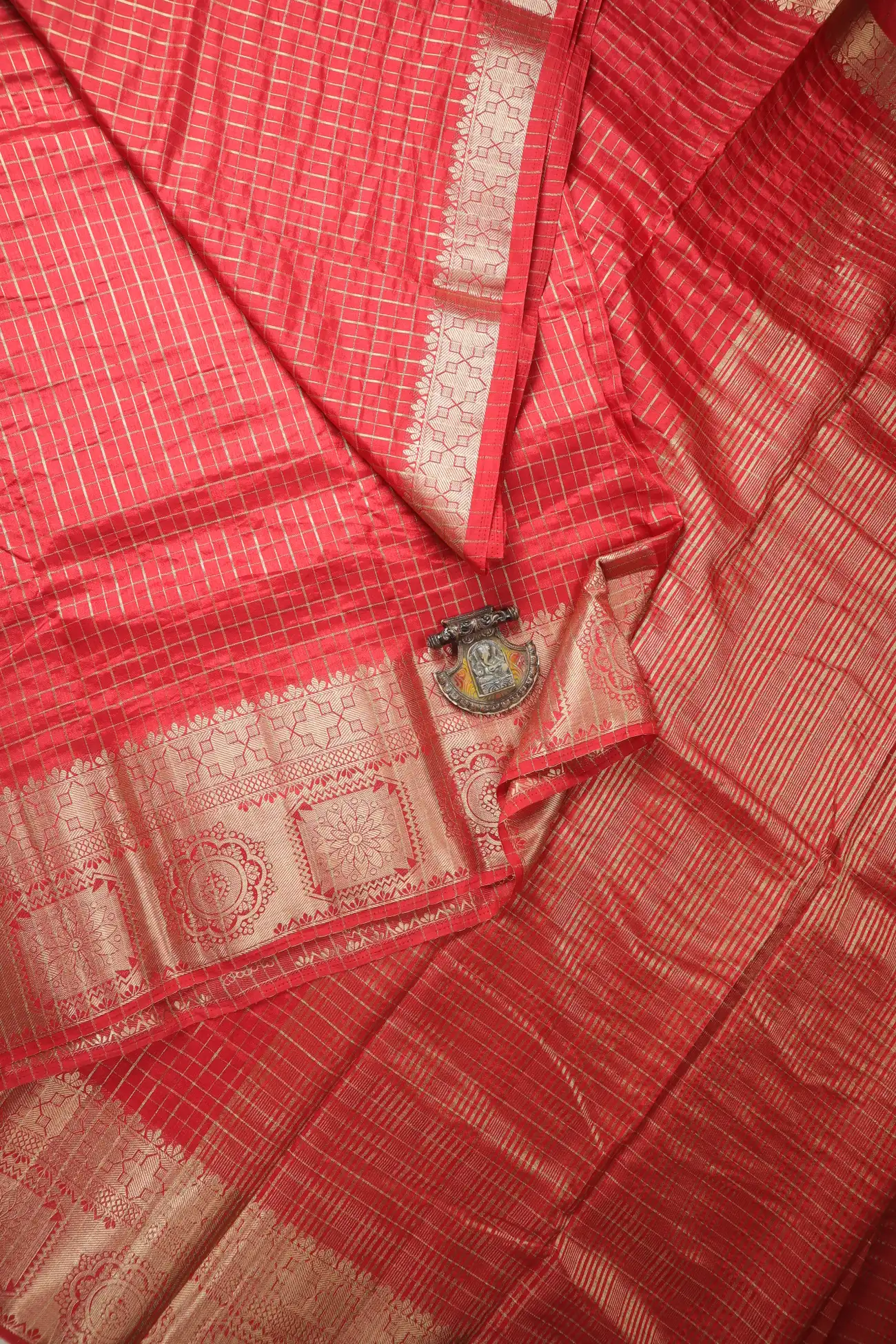 red-kolam-flower-fancy-saree-fs000084-a