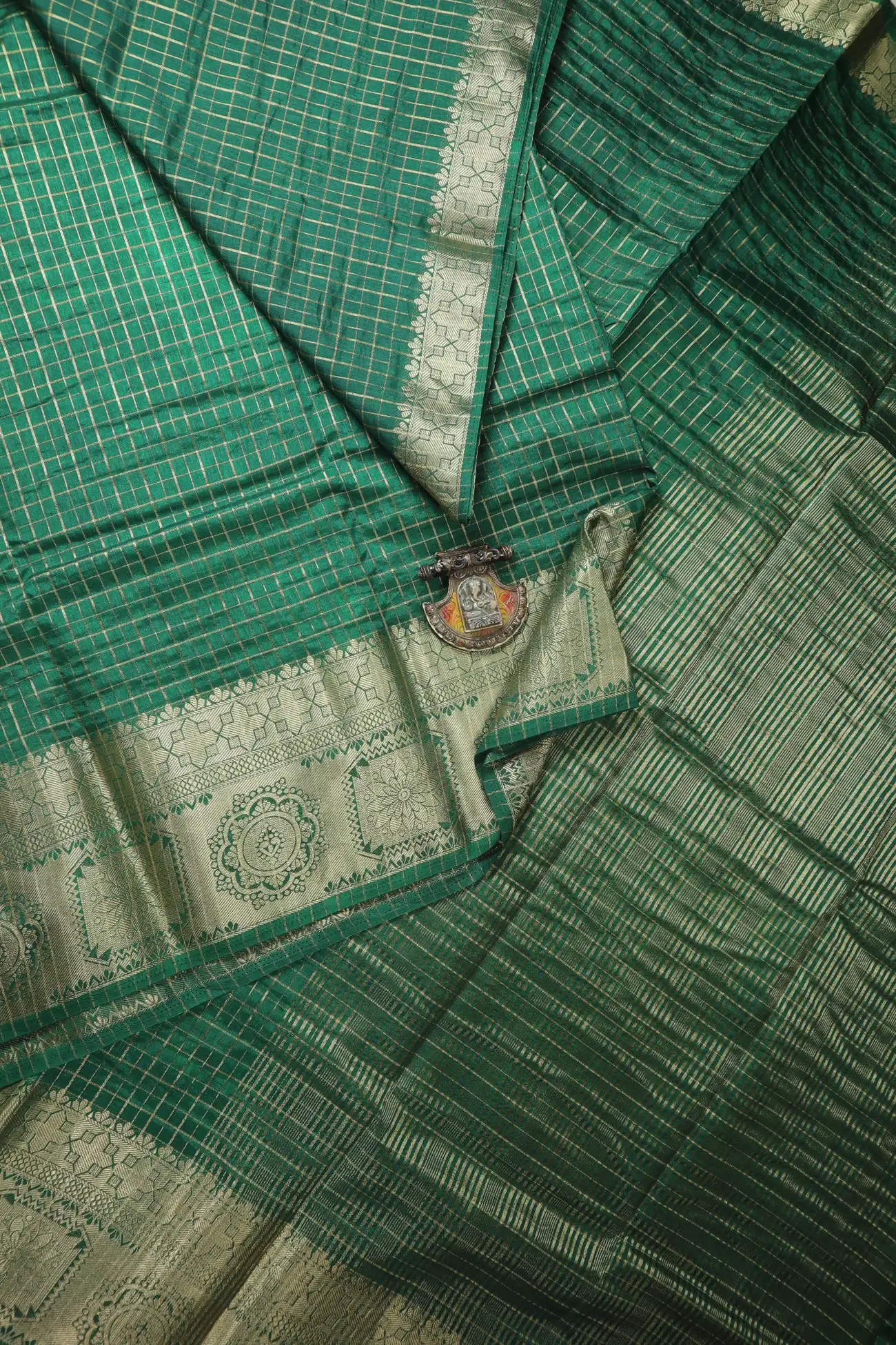 dark-green-kolam-flower-fancy-saree-fs000081-a