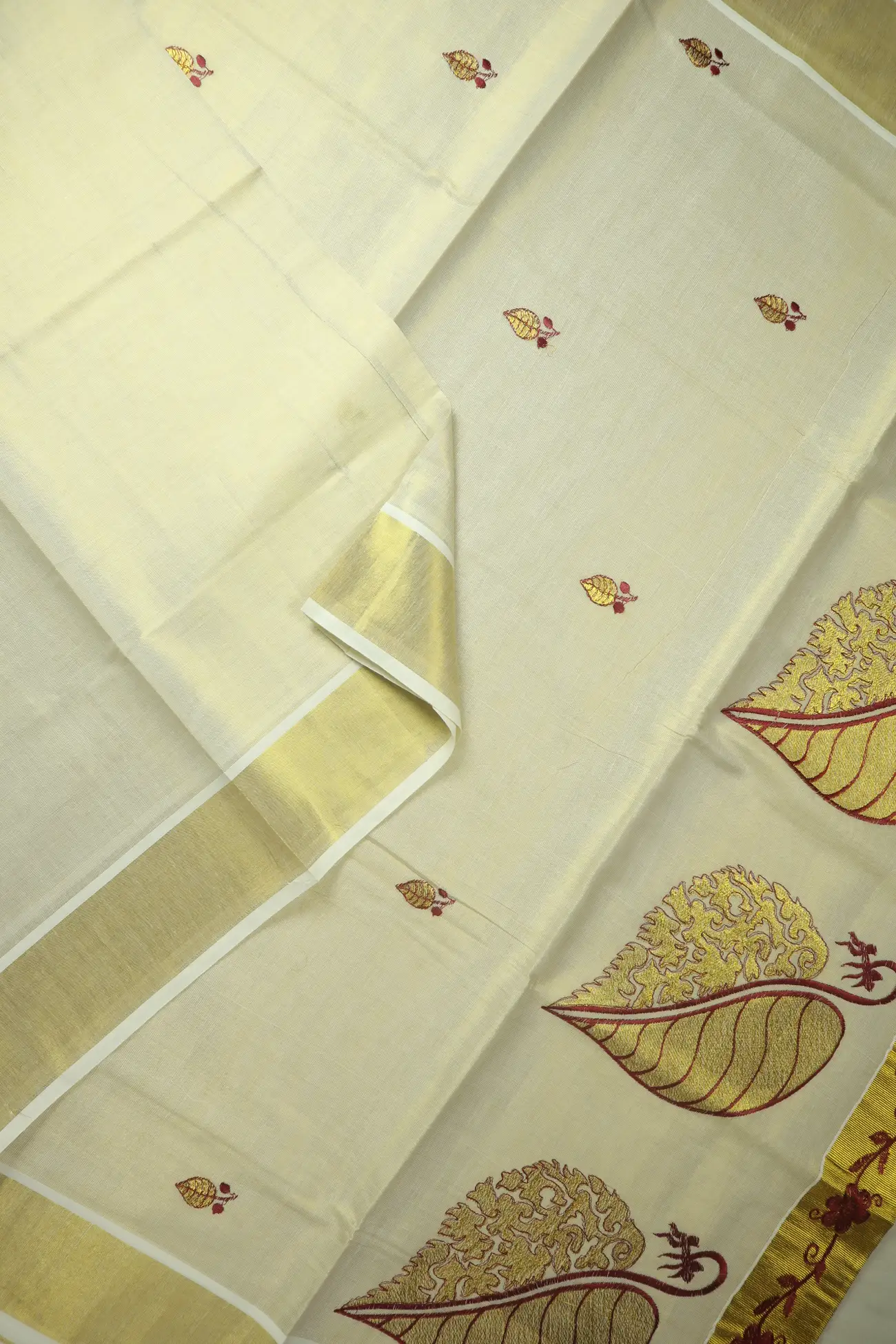 off-white-flower-kerala-saree-kls000239-b