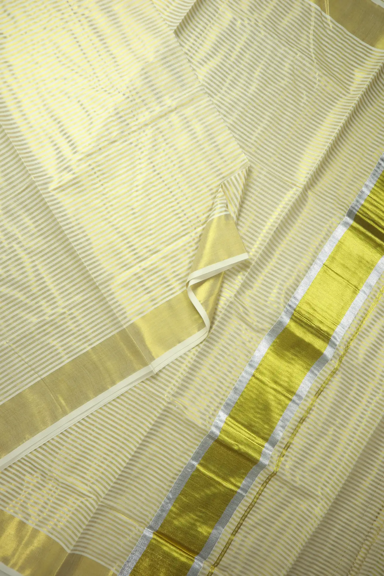 off-white-horizontal-stripes-kerala-saree-kls000243-b