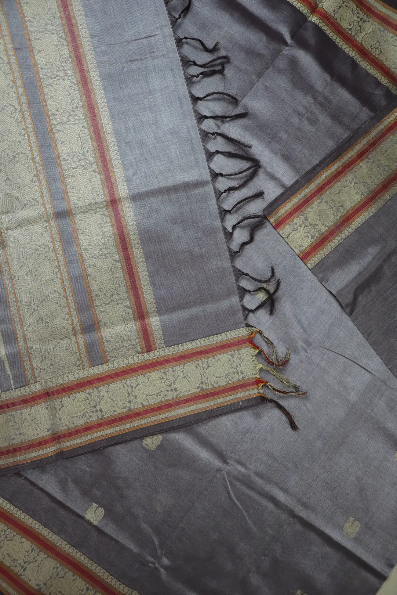 grey-elephant-peacock-kanchi-silk-cotton-saree-sc003162-d