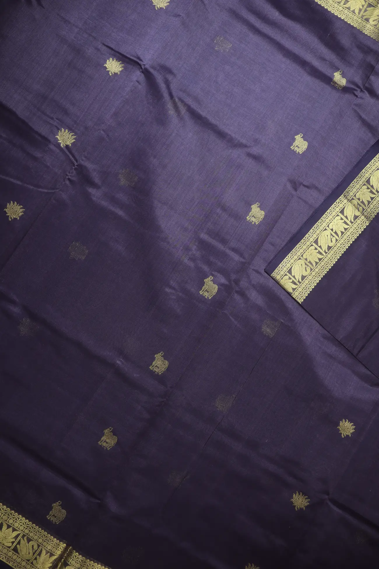 jamun-cow-lotus-kanchi-silk-cotton-saree-sc003188-c