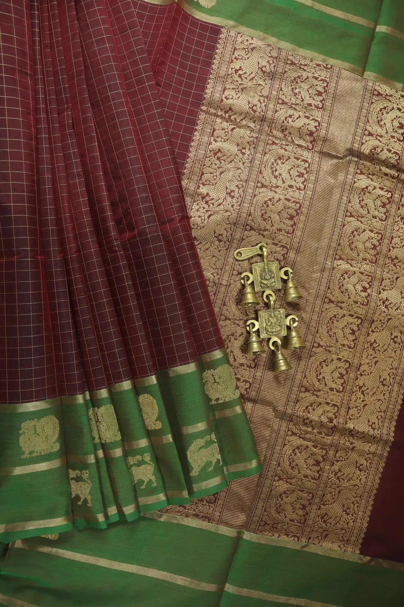 dark-maroon-annapakshi-yazhi-rettai-pettu-kanchi-silk-cotton-saree-sc003231-a