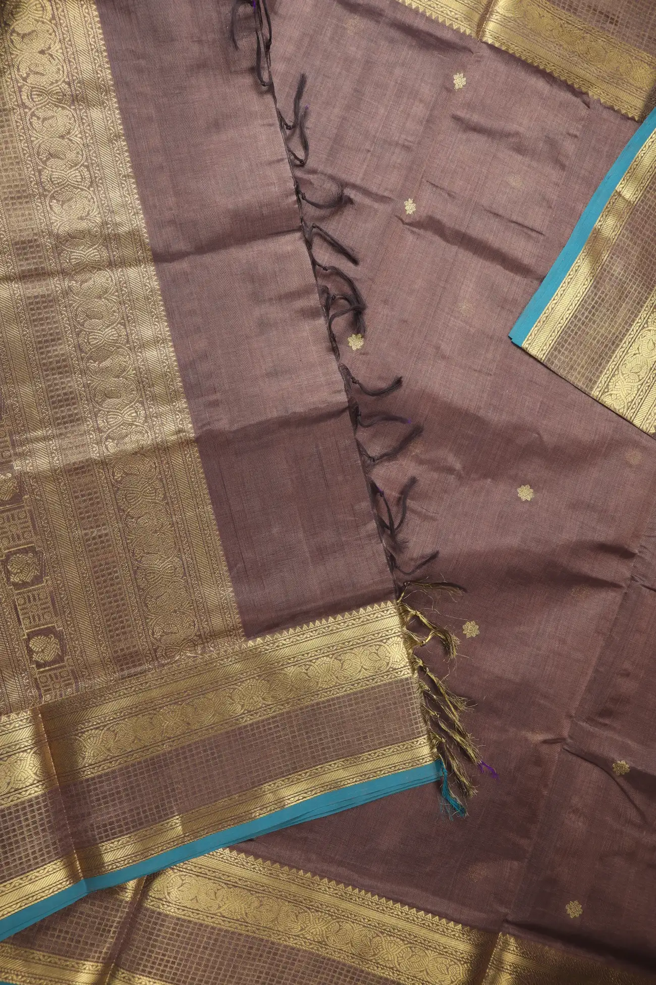 brown-kamalam-butta-peacock-kanchi-silk-cotton-saree-sc003234-d