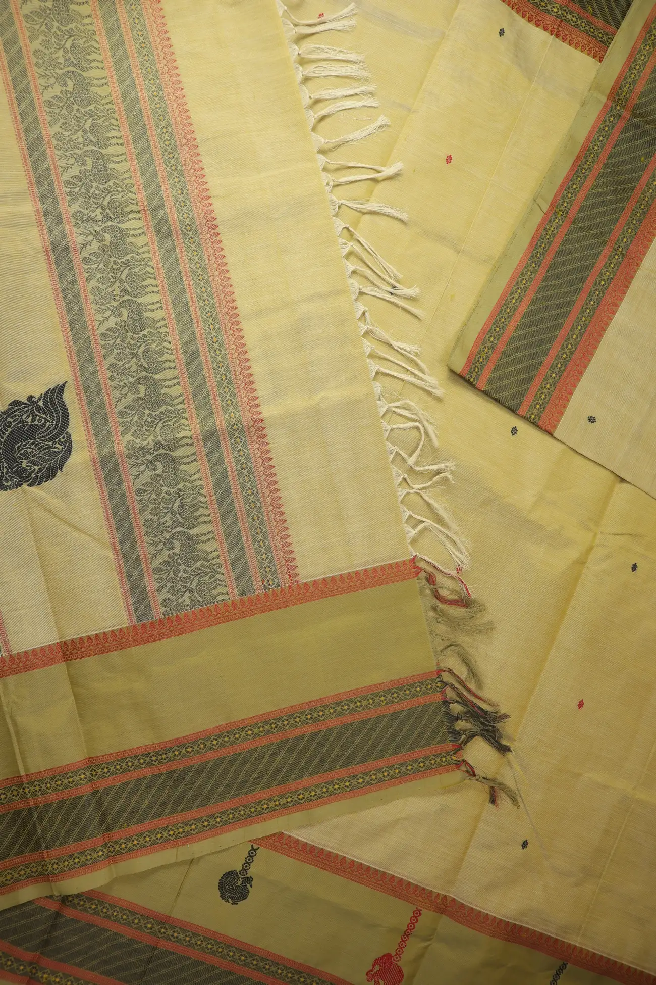wheat-peacock-elephant-kanchi-silk-cotton-saree-sc003232-d