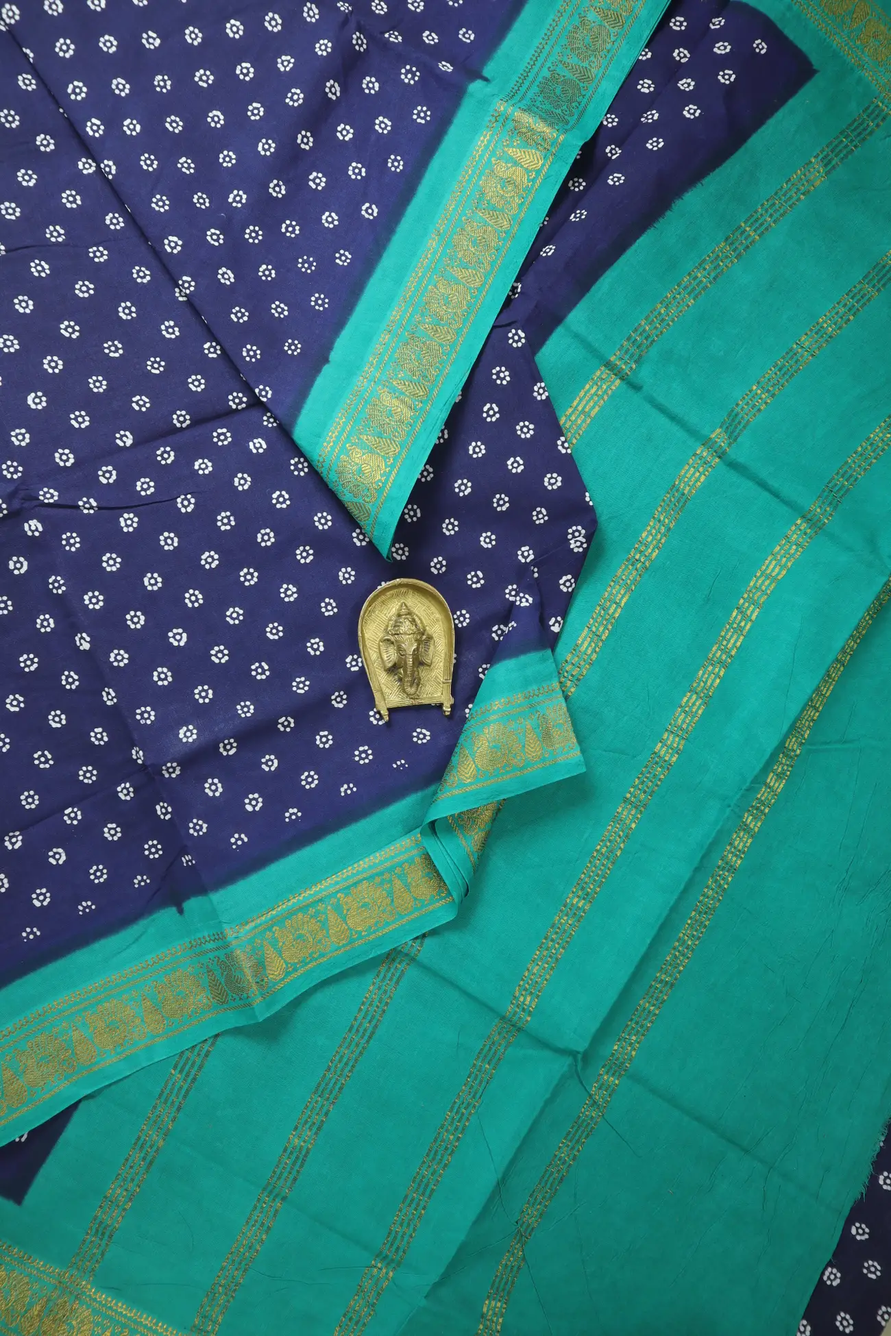 navy-peacock-madurai-sungudi-saree-ss006668-a