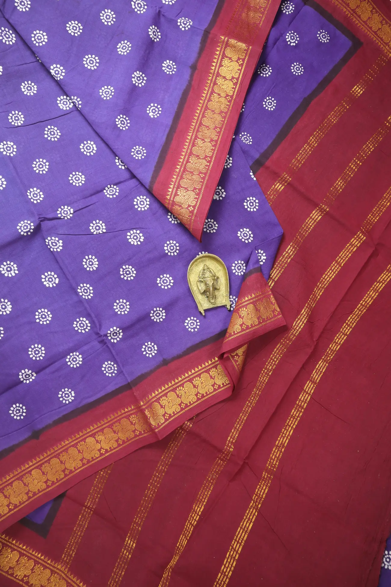 indigo-peacock-madurai-sungudi-saree-ss006646-a