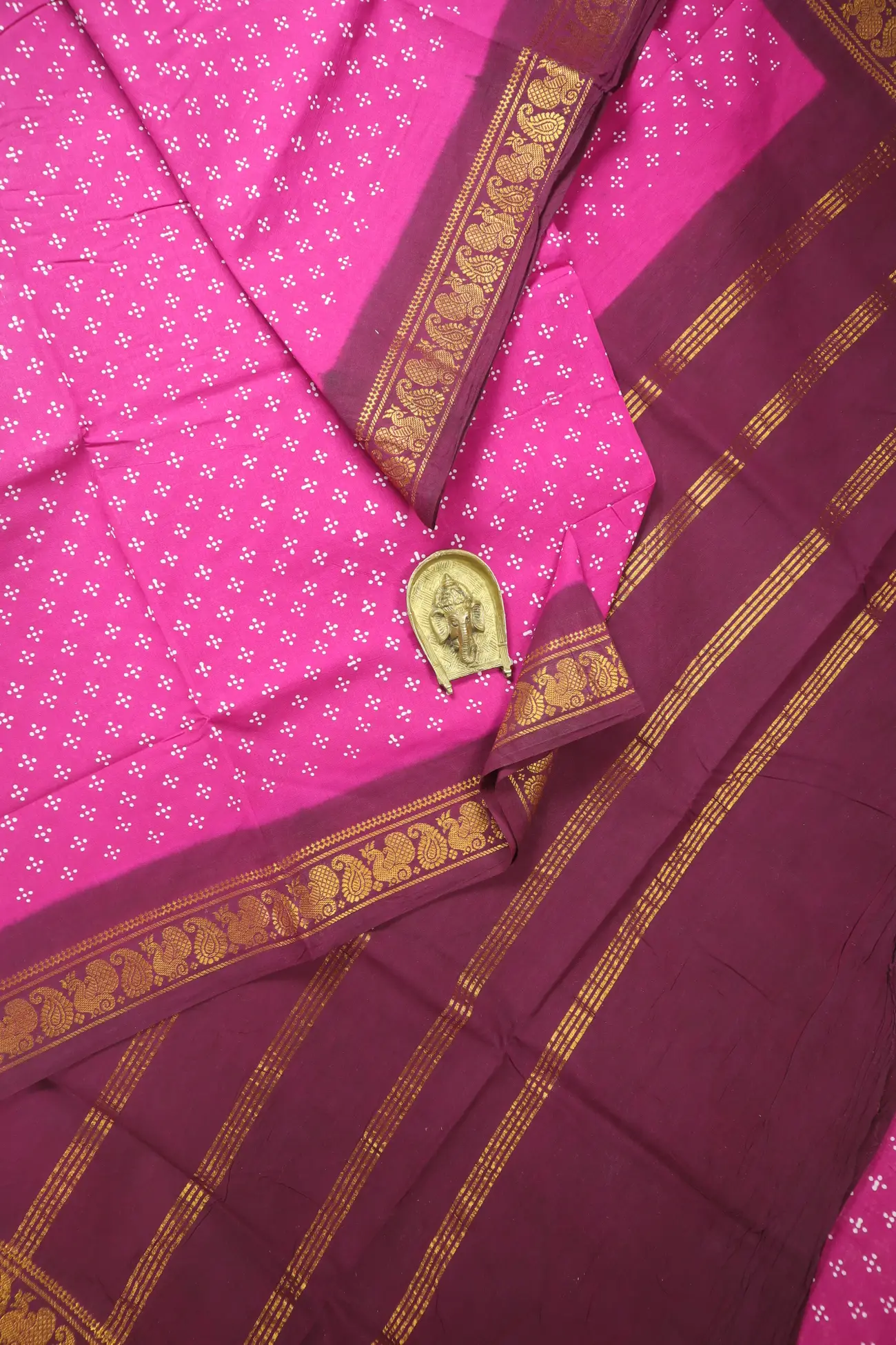 medium-violet-red-peacock-mango-madurai-sungudi-saree-ss006609-a