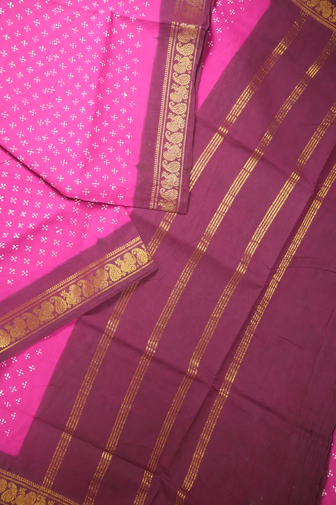 medium-violet-red-peacock-mango-madurai-sungudi-saree-ss006609-b
