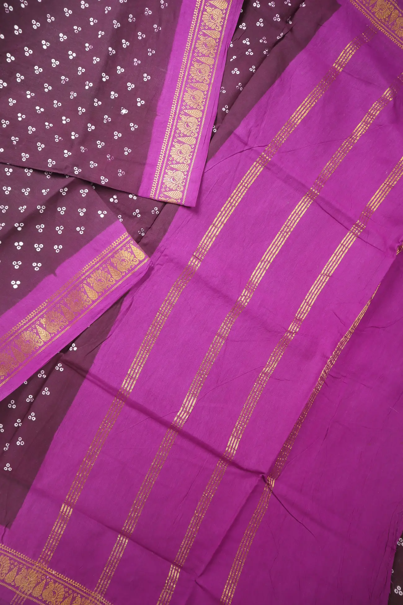 dark-magenta-peacock-madurai-sungudi-saree-ss006607-b