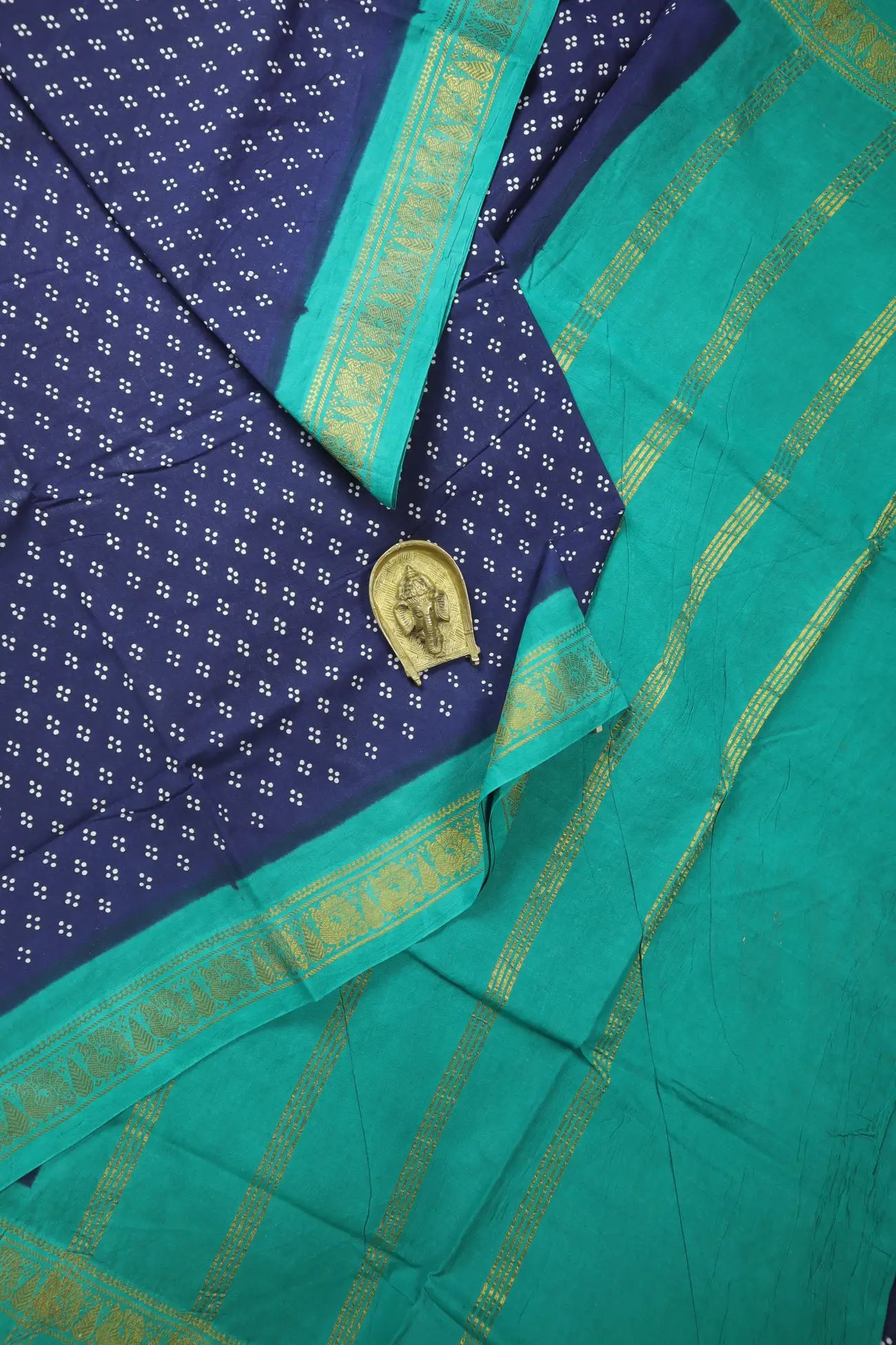navy-peacock-madurai-sungudi-saree-ss006624-a