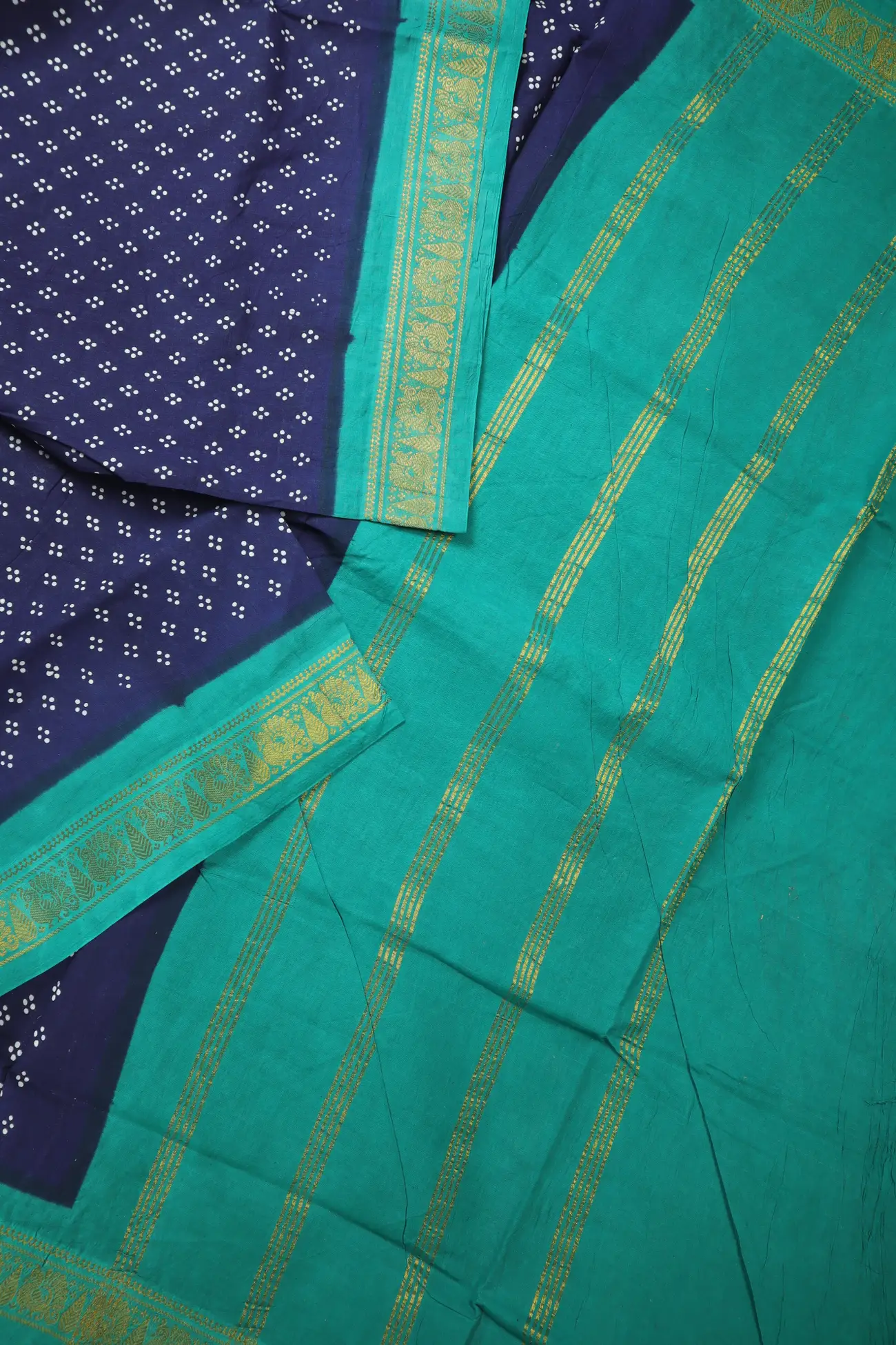 navy-peacock-madurai-sungudi-saree-ss006624-b
