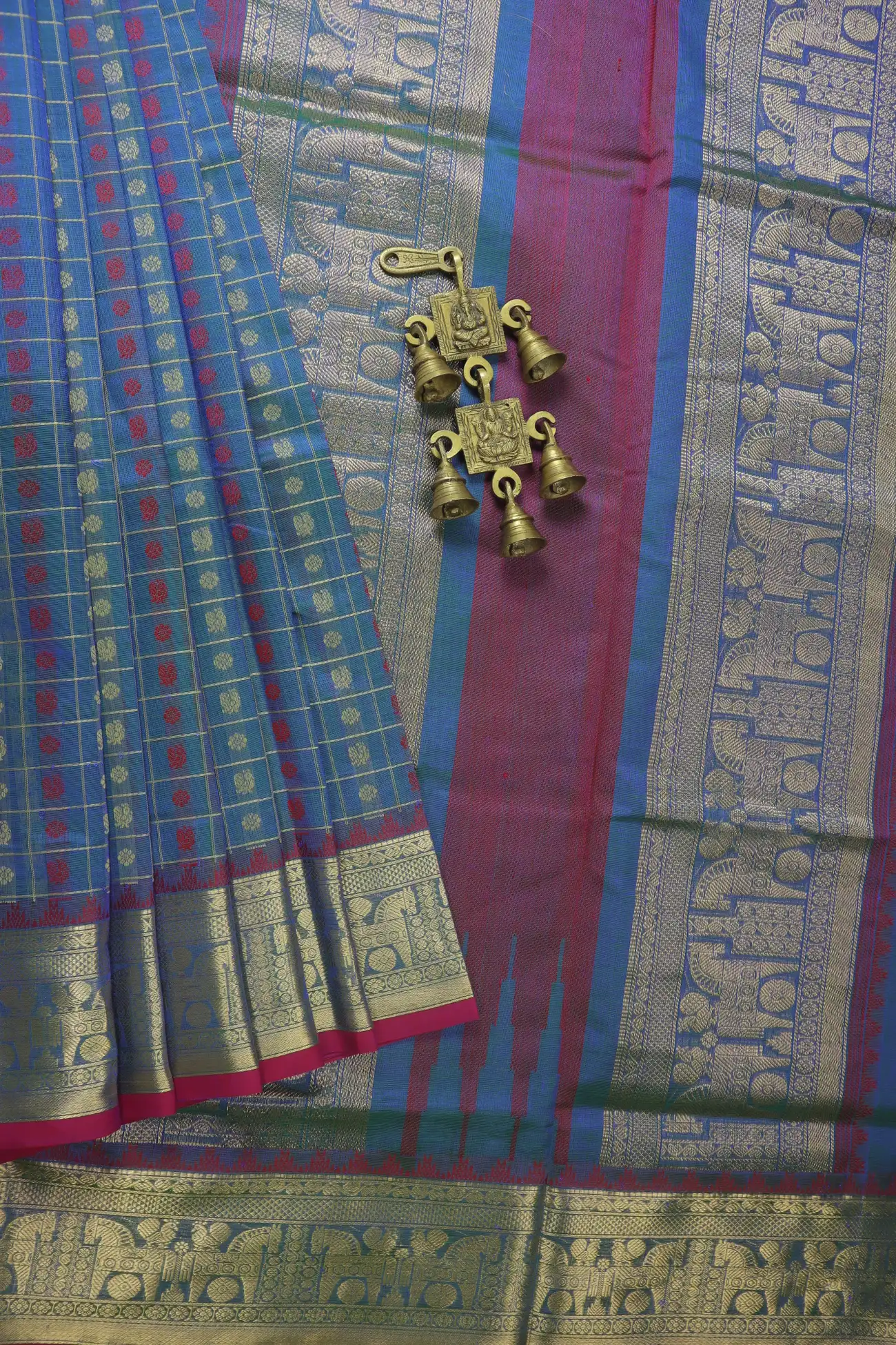 peacock-blue-thousand-1000-butta-horse-kanchi-silk-cotton-saree-sc003247-a