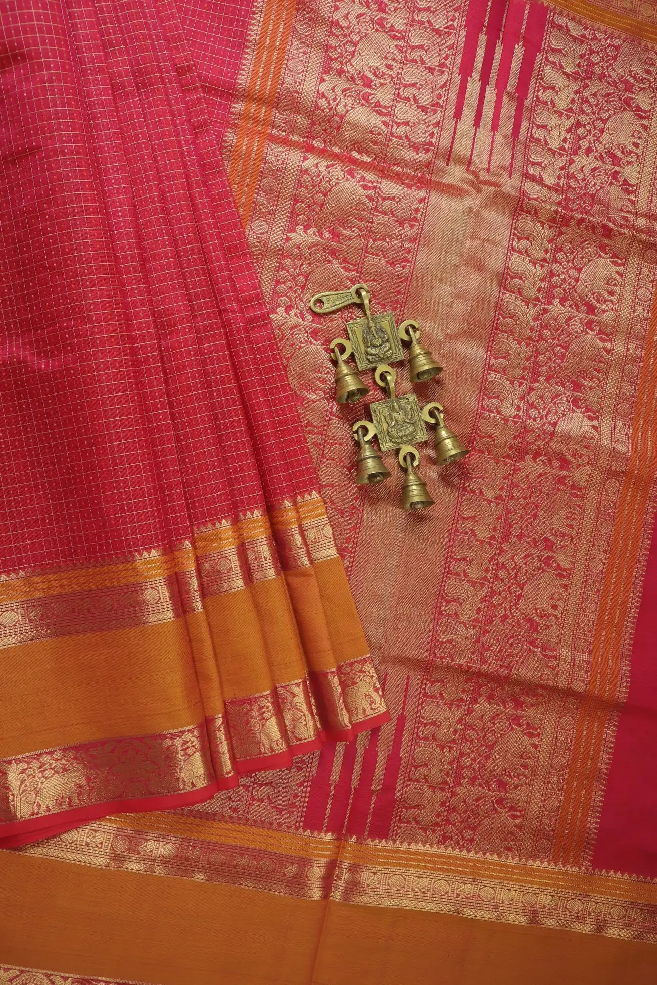 red-laksha-deepam-elephant-kanchi-silk-cotton-saree-sc003243-a